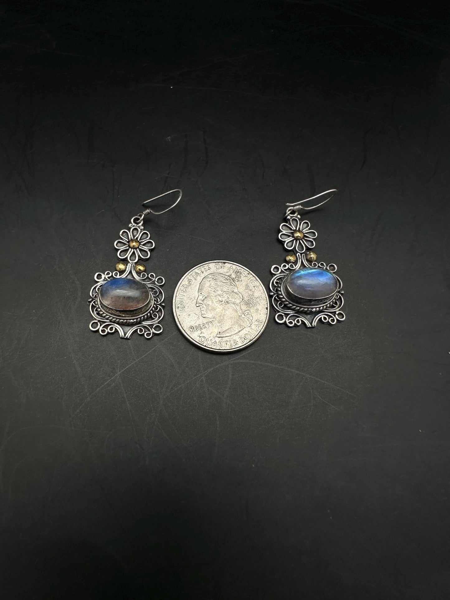 Moon stone earring, 925 sterling silver, natural stone , master handcrafted