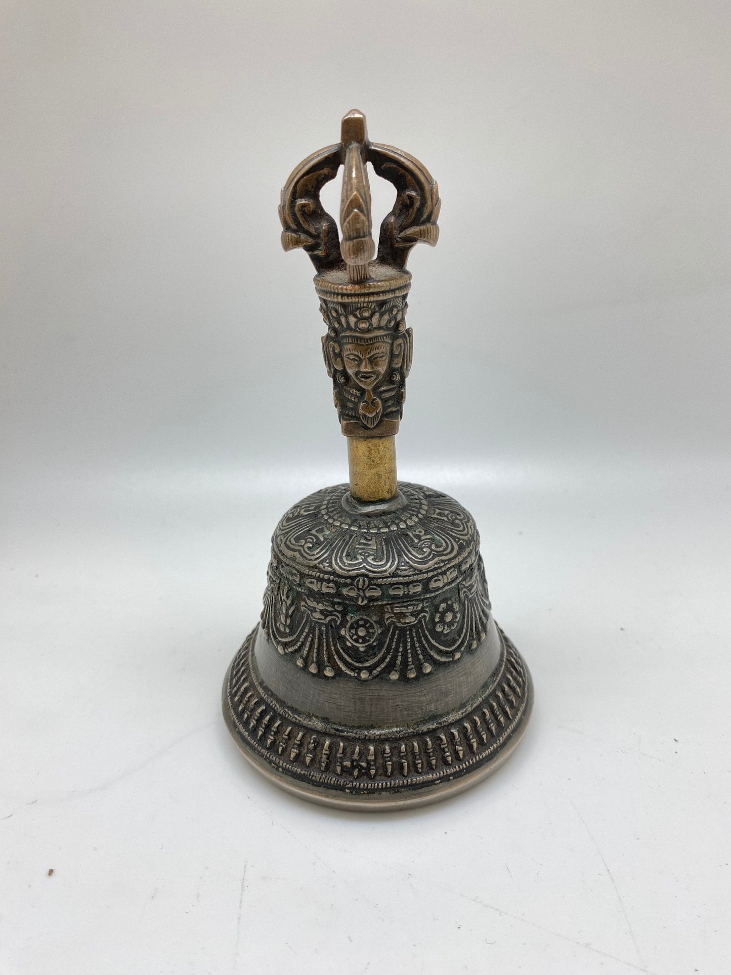 17th century Tibetan antique bell, Buddhist ritual object, Tibetan (Drlbu )