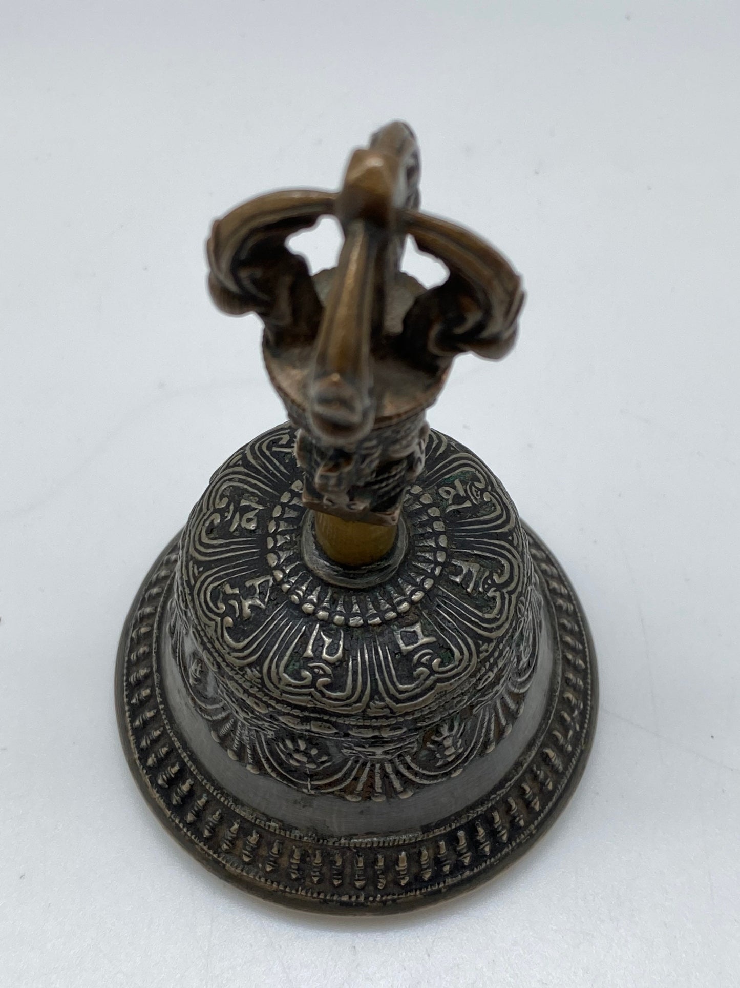 17th century Tibetan antique bell, Buddhist ritual object, Tibetan (Drlbu )