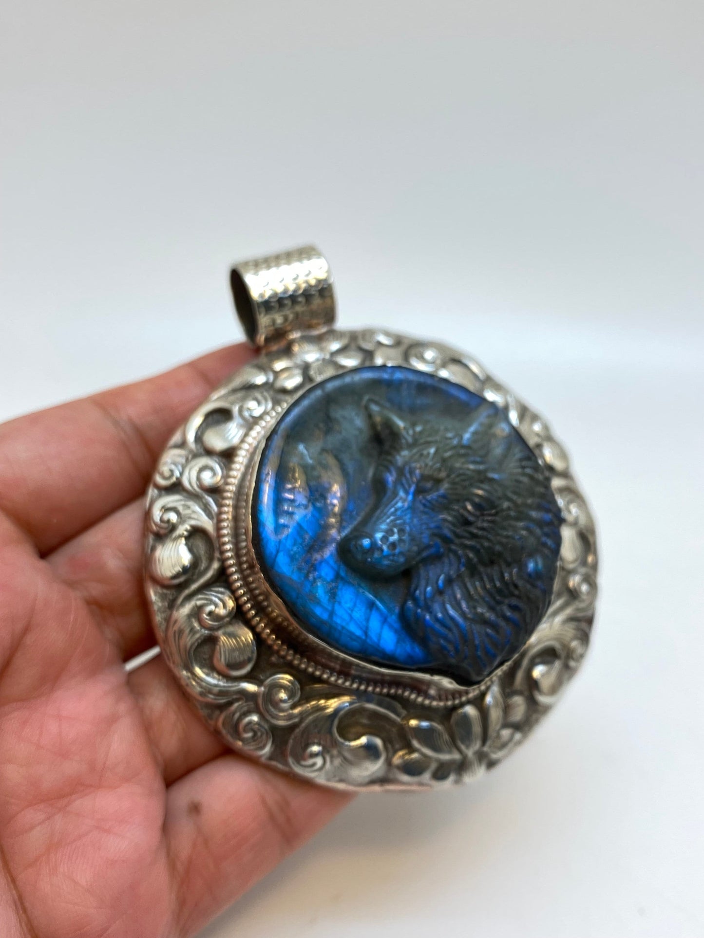 Large wolf pendant,Labradorite, natural stone, handcrafted,Tibetan design,ethnic,handmade,Himalayan,Nepal
