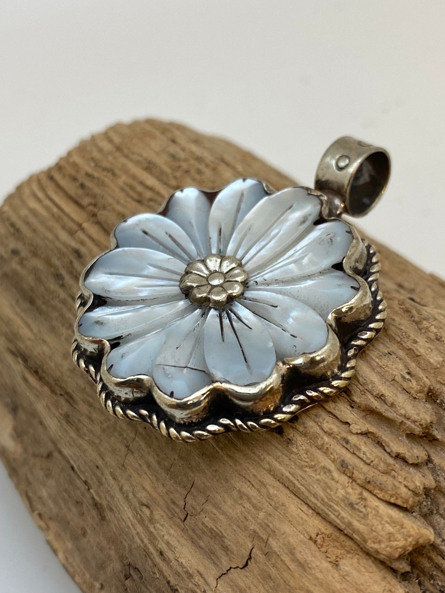 Flower pendant,mother of pearl, handcrafted, Tibetan silver,ethnic,Nepal