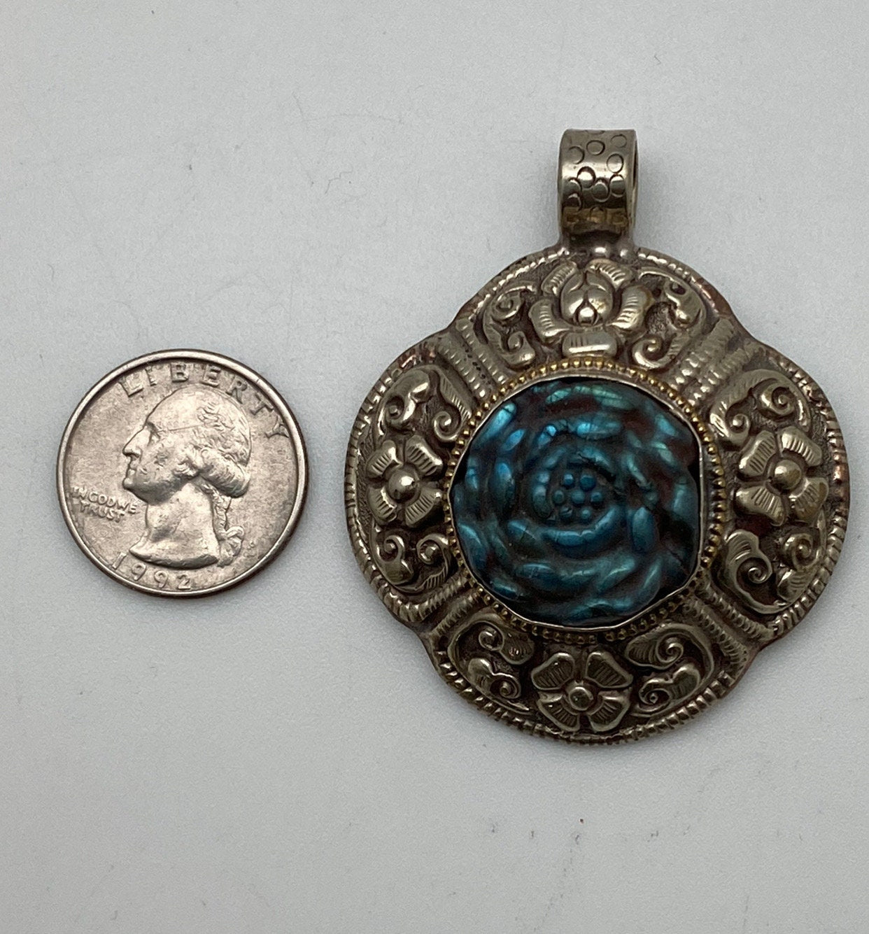 labradorite,floral,handcrafted,Tibetan silver,Tibetan design,ethnic,Himalayan,Nepalese