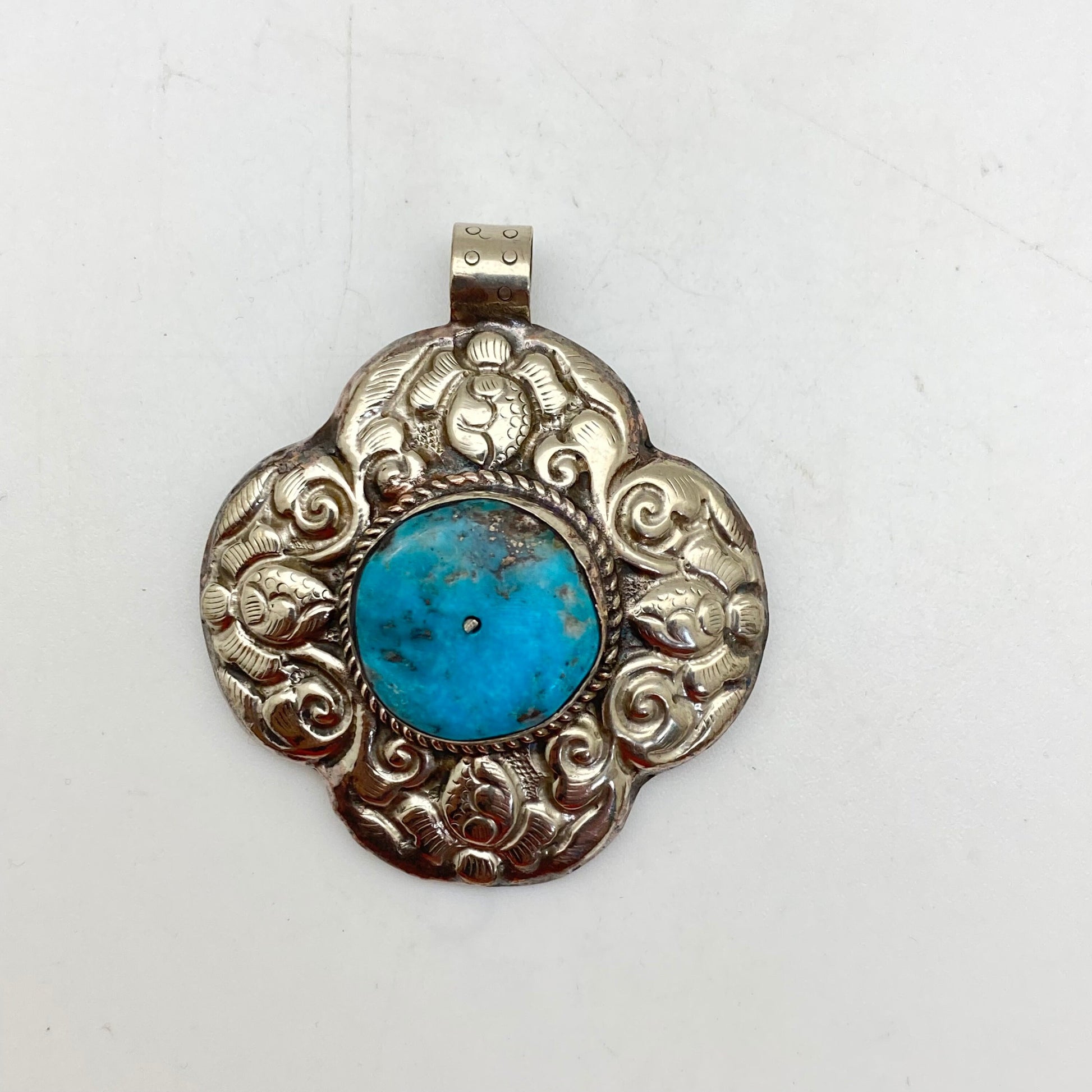 Turquoise pendant,floral pendant, handcrafted,Tibetan silver, Nepal