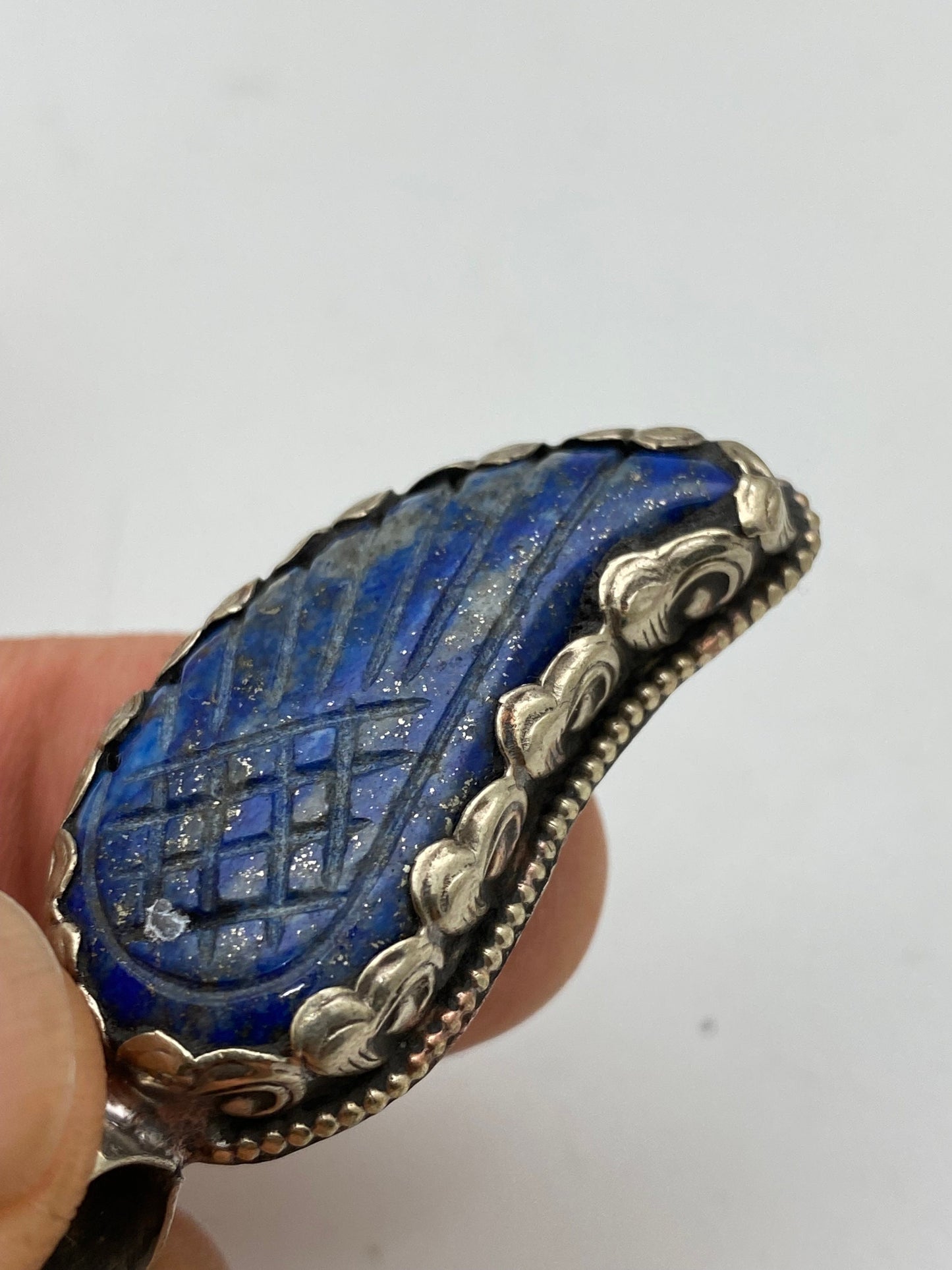 lapis lazuli wing pendant, handcarved, handcrafted, tibetansilver,ethnic design,tibetan design,Himalayan,Nepal