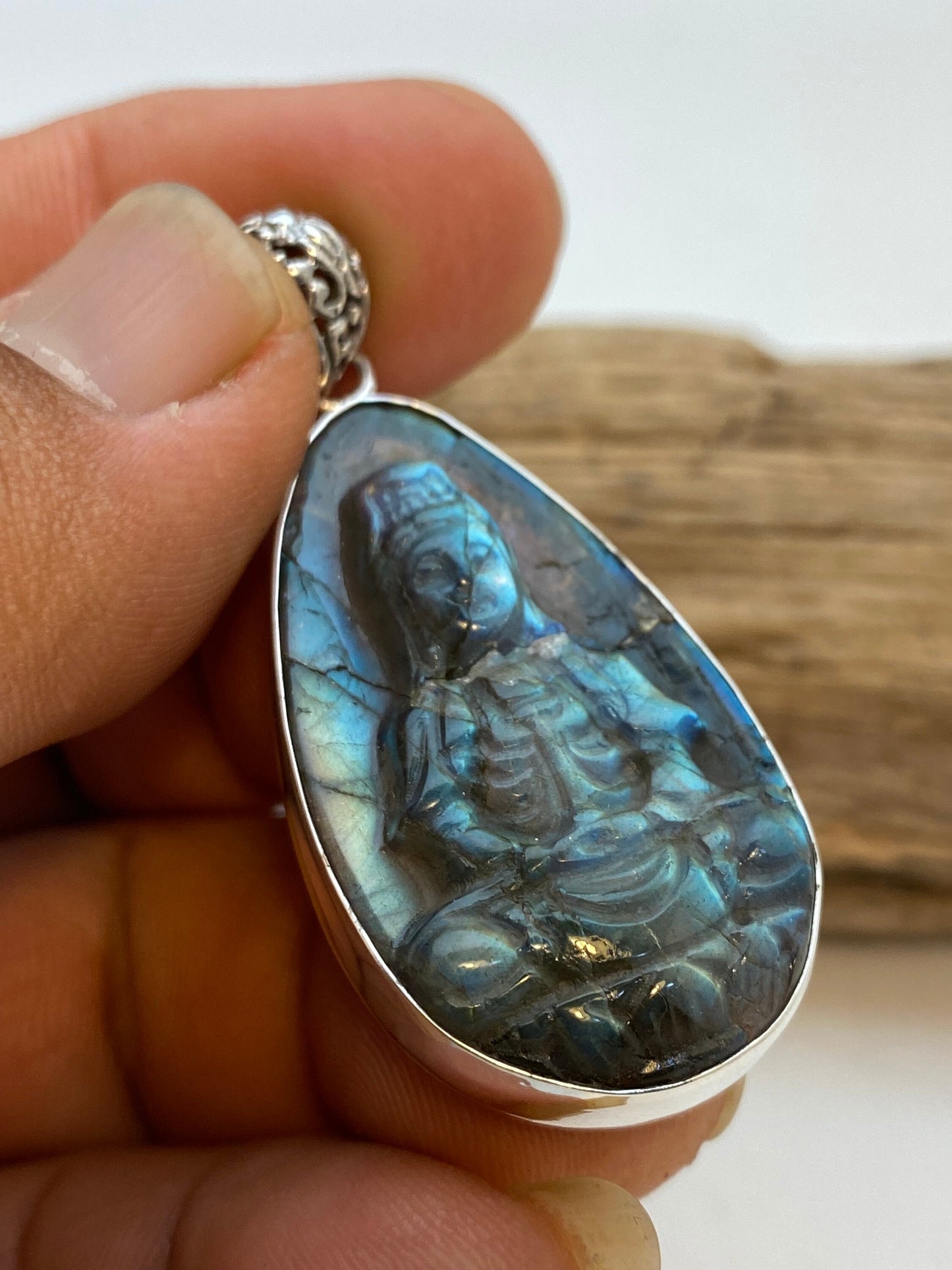 KwanYin, Quanyin, labradorite carved Pendant,Sterling Silver, Boddhisattva, feminine power, protection ,25mmX50mm