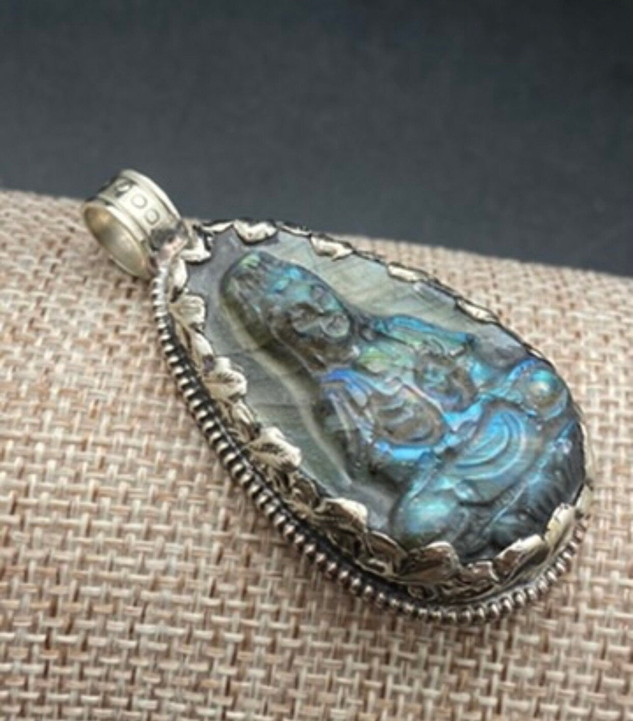 kwan yin ,Quan yin,handcarved labradorite, Tibetan silver, Guanyin Bodhisatwa ,god of compassion,Divine feminine power pendant