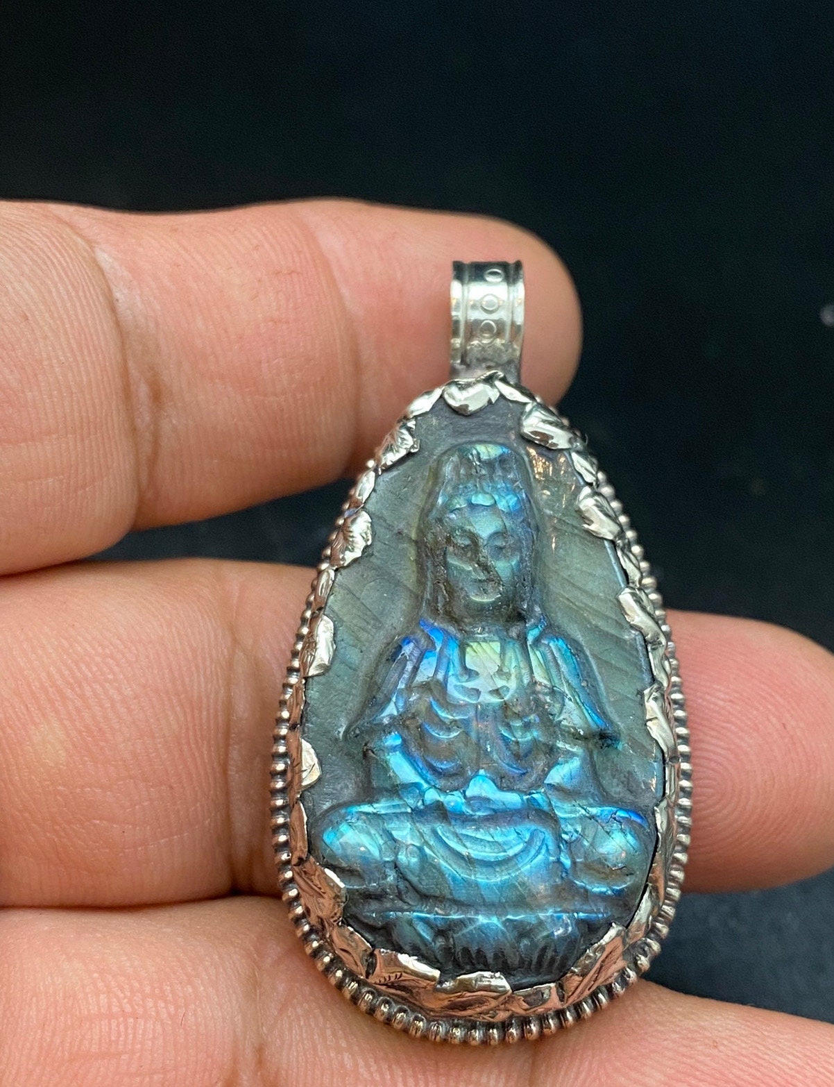 kwan yin ,Quan yin,handcarved labradorite, Tibetan silver, Guanyin Bodhisatwa ,god of compassion,Divine feminine power pendant