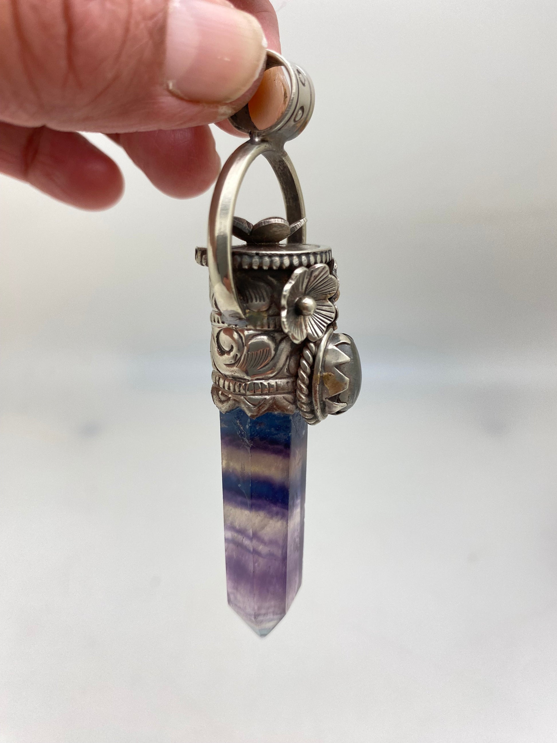 Fluorite point pendant, healing sone, set with labradorite,tibetan repousse silver,floral,handcrafted,Himalayan,Nepalese,