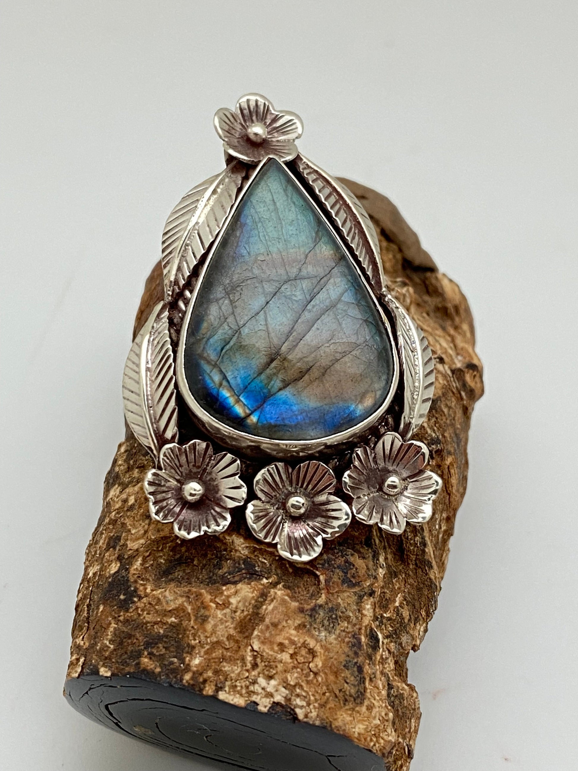 labradorite pendant set with floral Tibetan silver, handcrafted,himalayan,Nepalese,tibetan design
