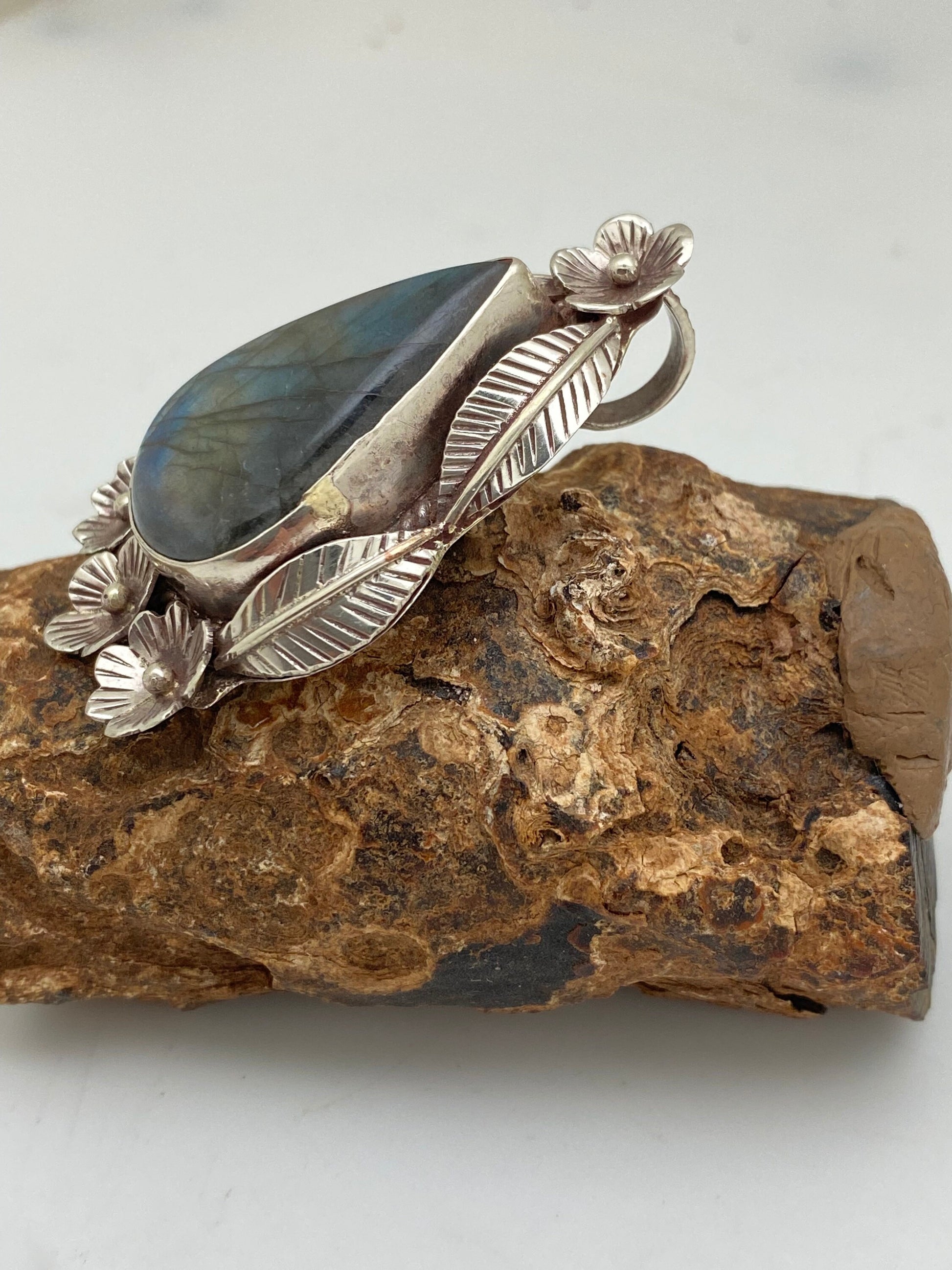 labradorite pendant set with floral Tibetan silver, handcrafted,himalayan,Nepalese,tibetan design