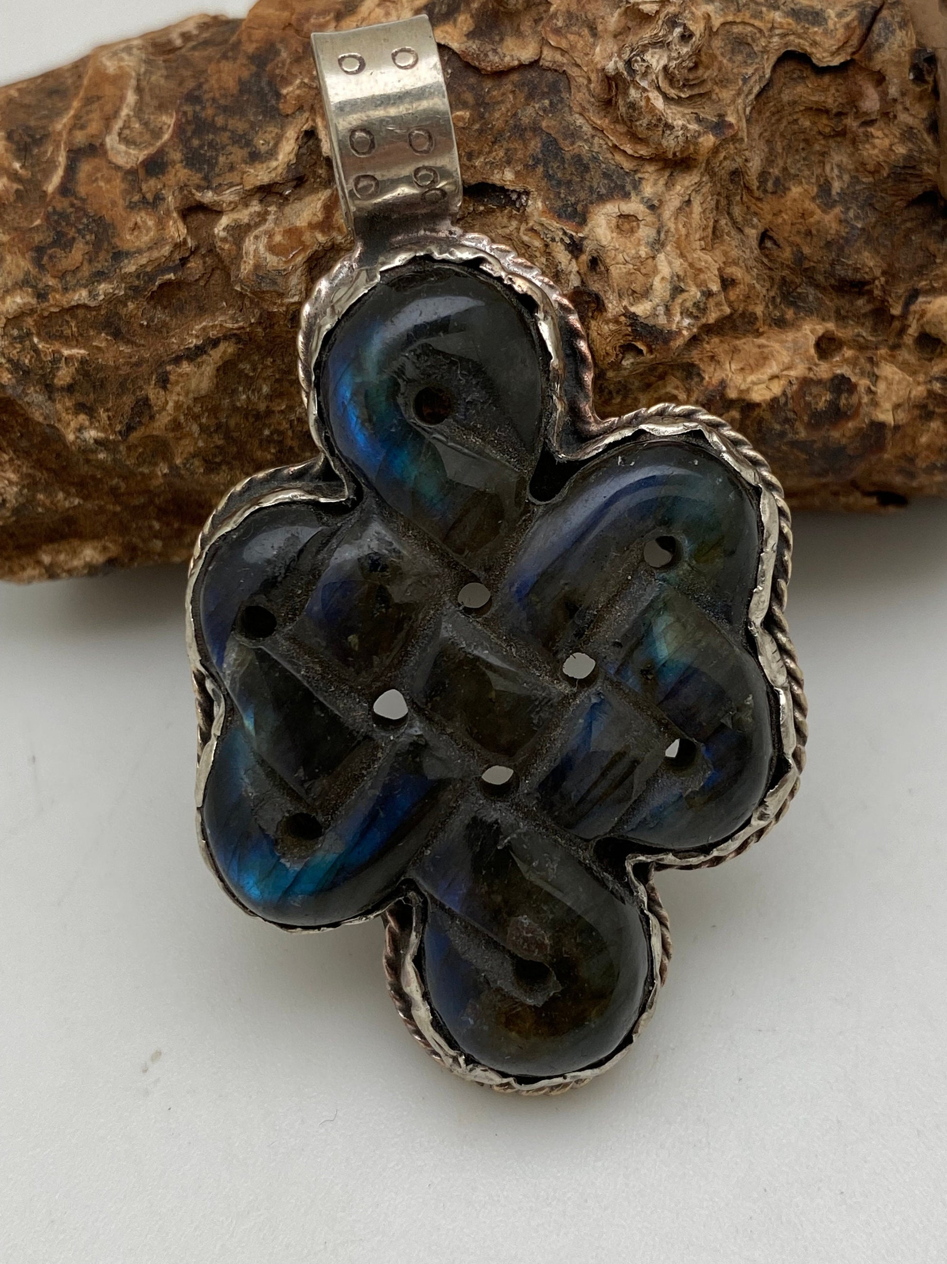 Endless knot pendant, natural labradorite master handcrafted,tibetan silver, ethnic,Himalayan,Nepalese,tribal,natural stone
