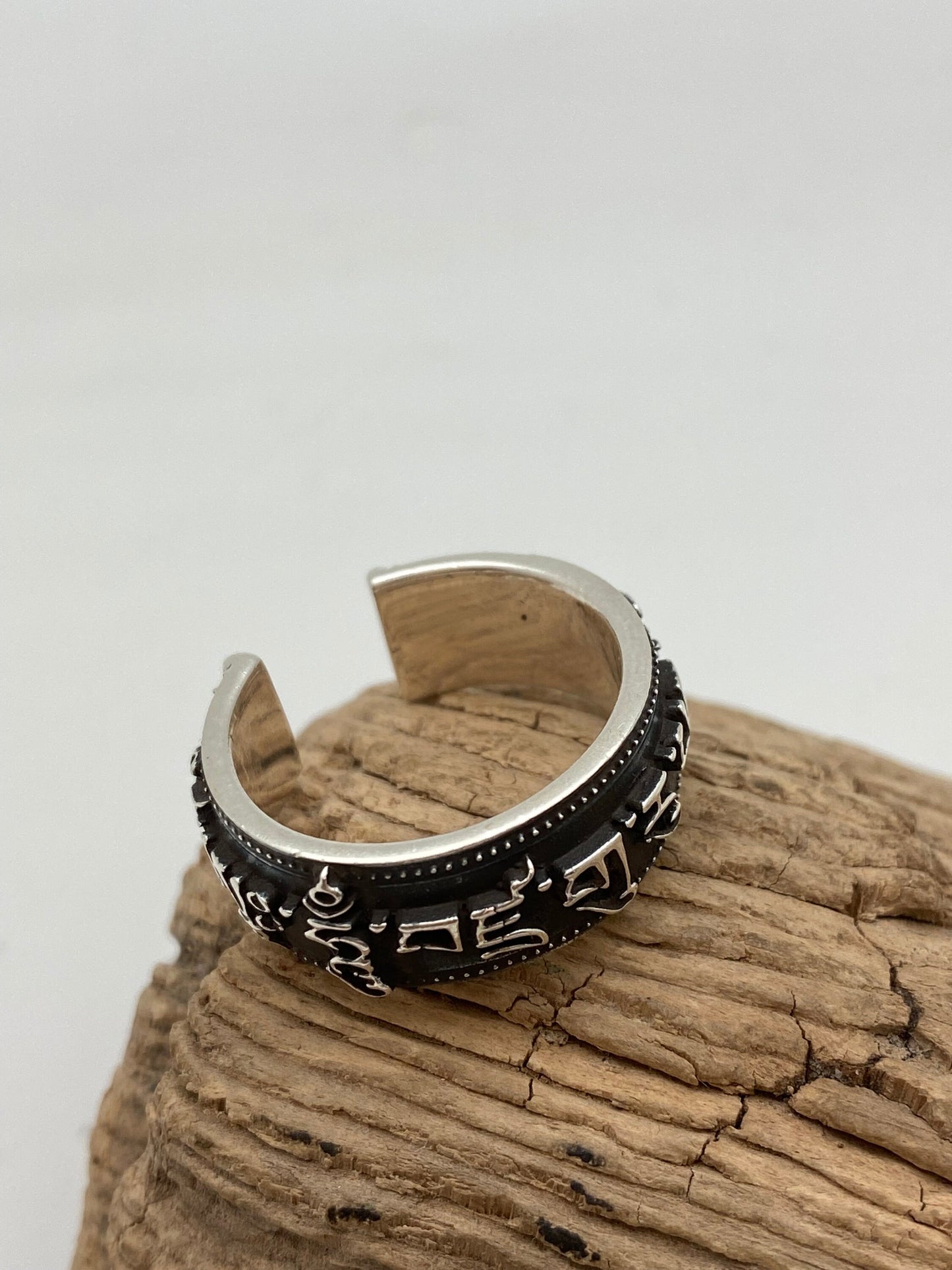 Padmasambhava , Guru rinpoche, mantra ring , sterling silver, free size