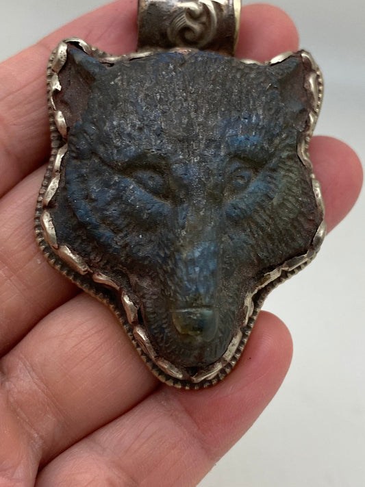 labradorite carved bear pendant,animal pendant, handcrafted,tibetan silver, animal lover,ethnic,Tibetan design,Himalayan,Nepalese,