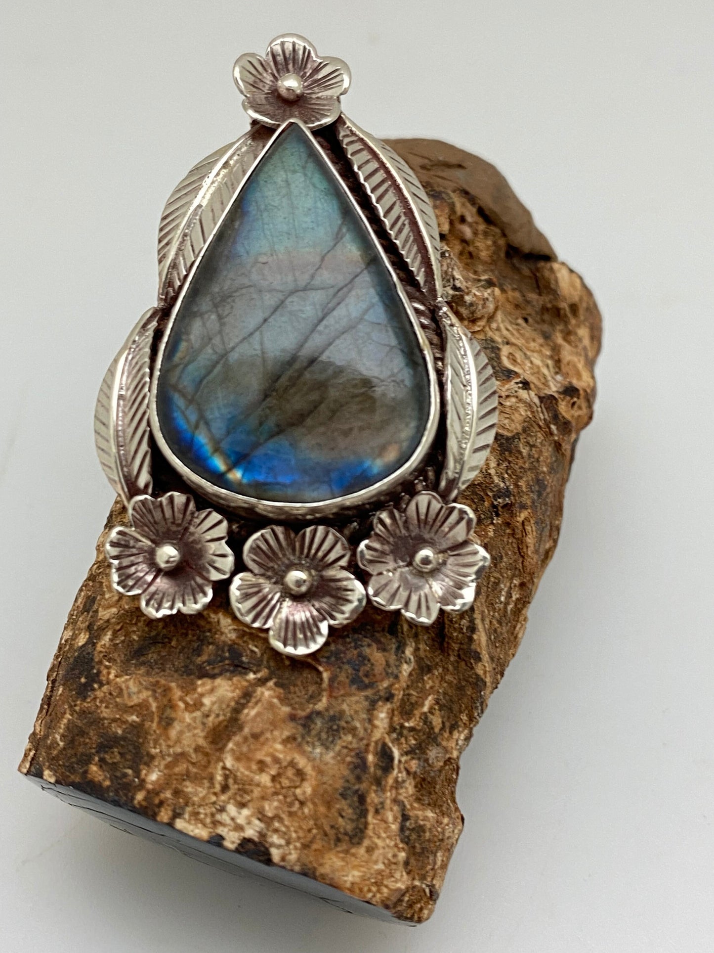 labradorite pendant set with floral Tibetan silver, handcrafted,himalayan,Nepalese,tibetan design