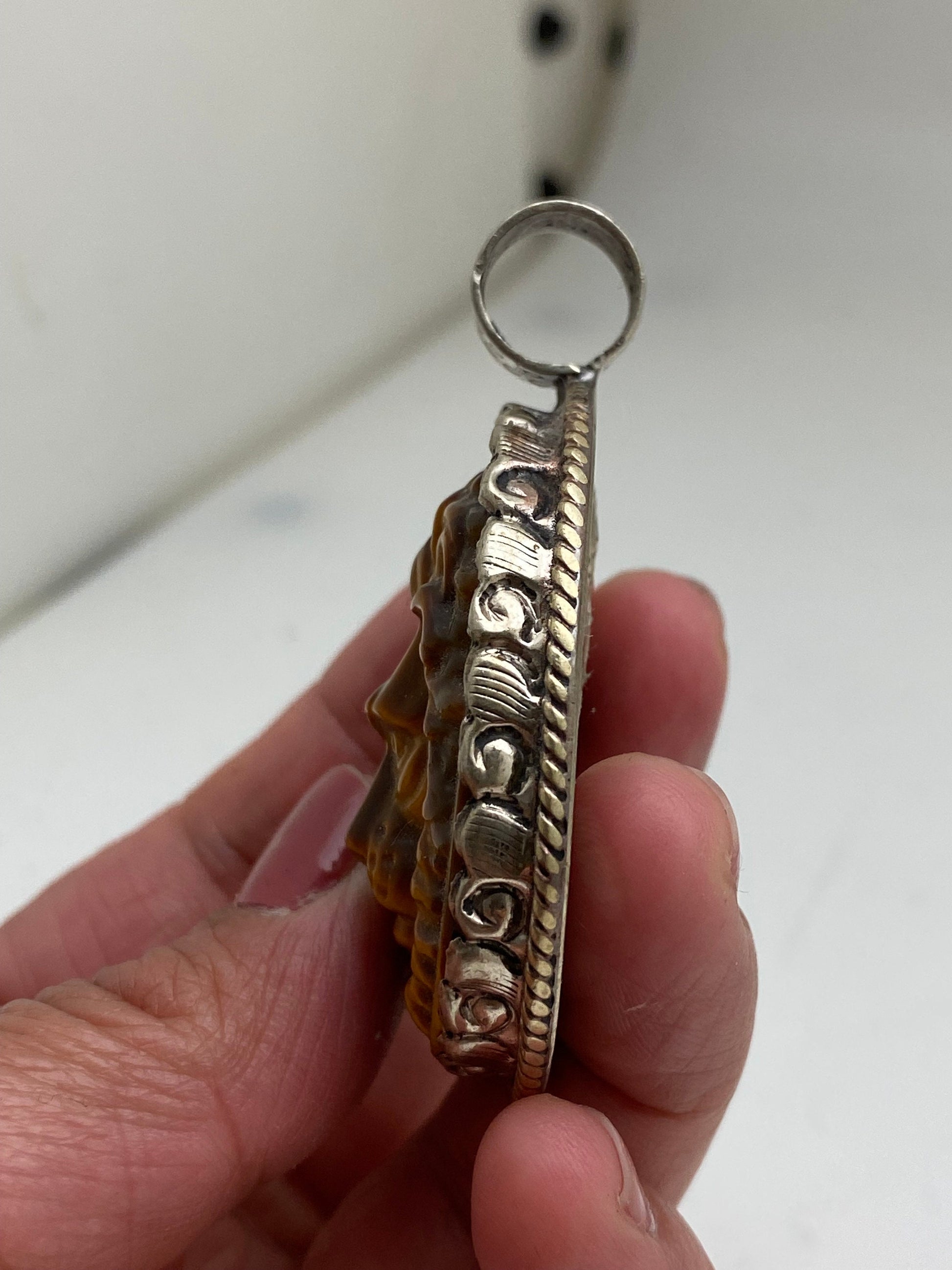 tiger eye carved lion pendant, tibetan silver, handcrafted,himalayan,Nepalese,