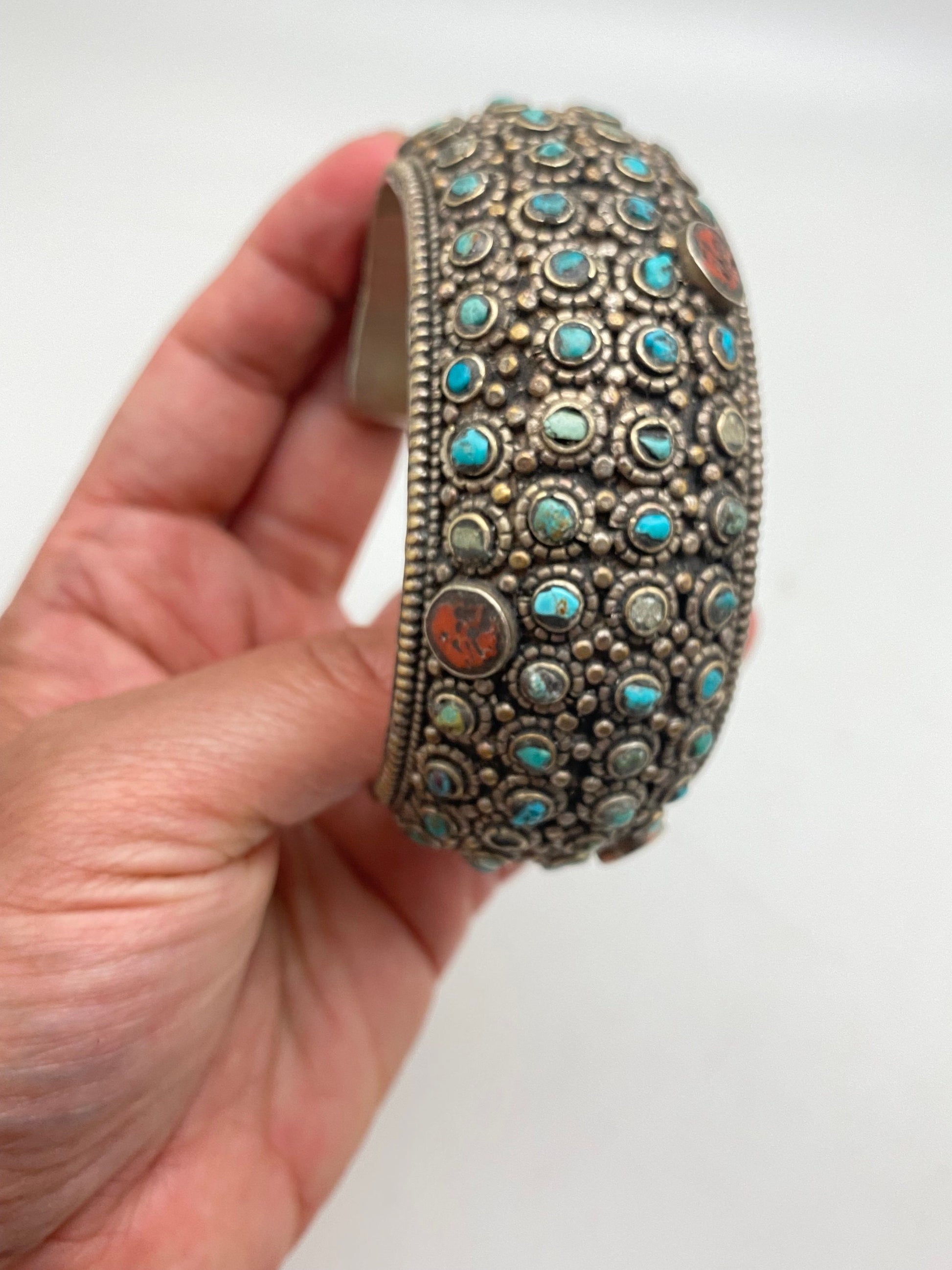 turquoise,coral bangle,cuff bracelet, handcrafted,ethnic design,tibetan silver,ethnic design,tibetan design,himalayan,Nepalese