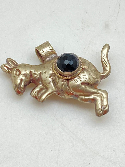 Kangaroo pendant, black onyx, hand crafted, tibetan silver ,ethnic style, tibetan design, Himalayan, Nepalese