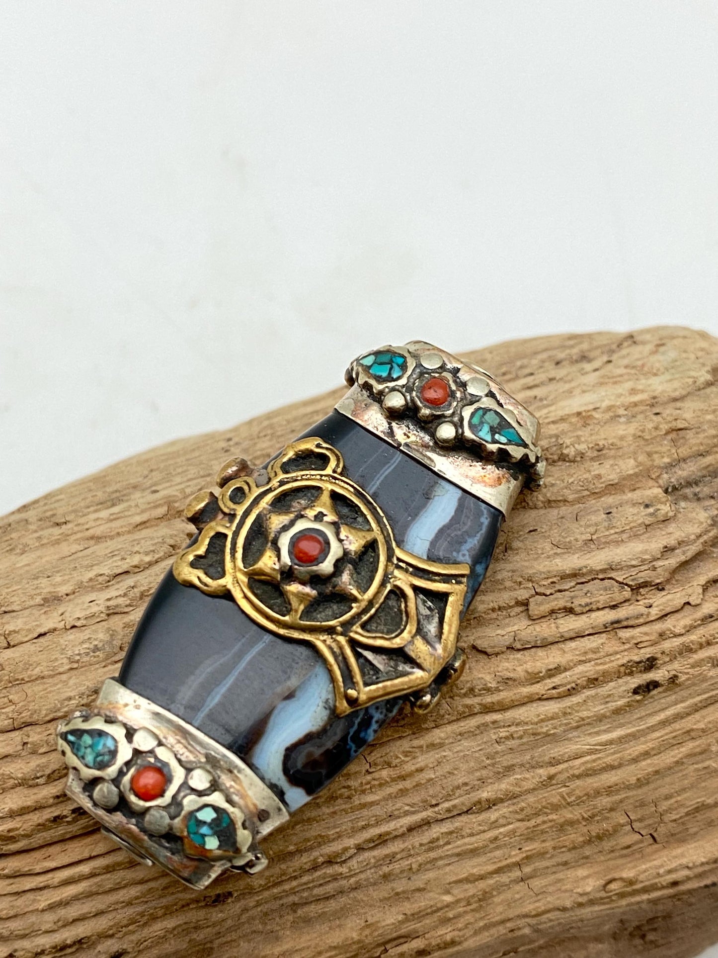 Tibetan bead, natural gate , master handcrafted