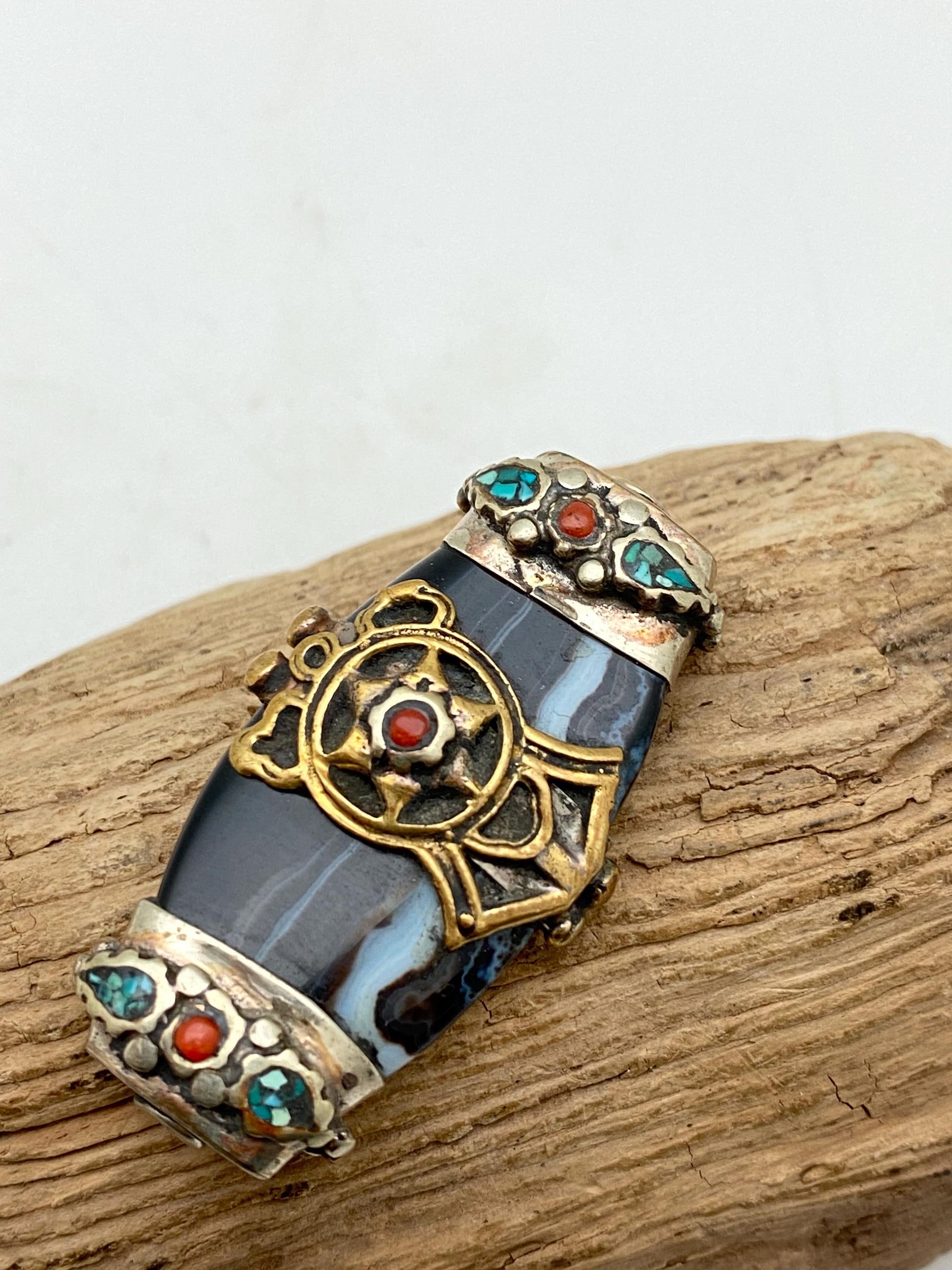 Tibetan bead, natural gate , master handcrafted