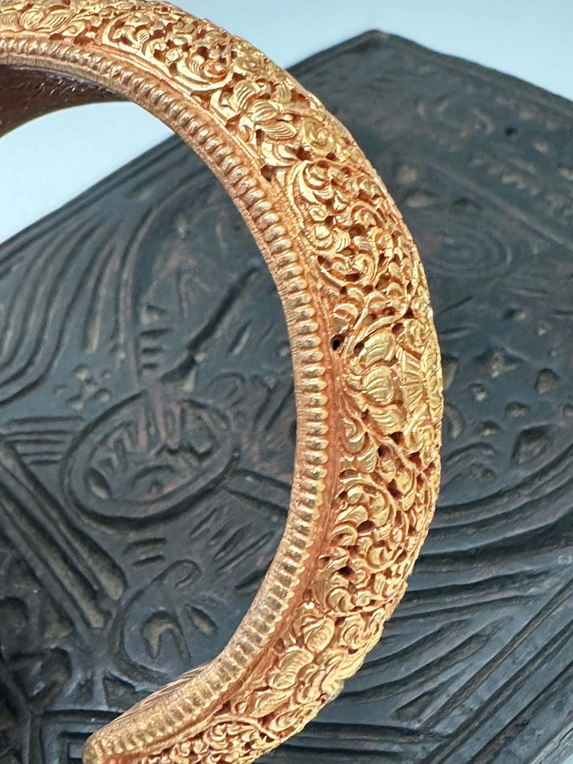Tibetan bangle, master handcrafted with copper with gold gilt,