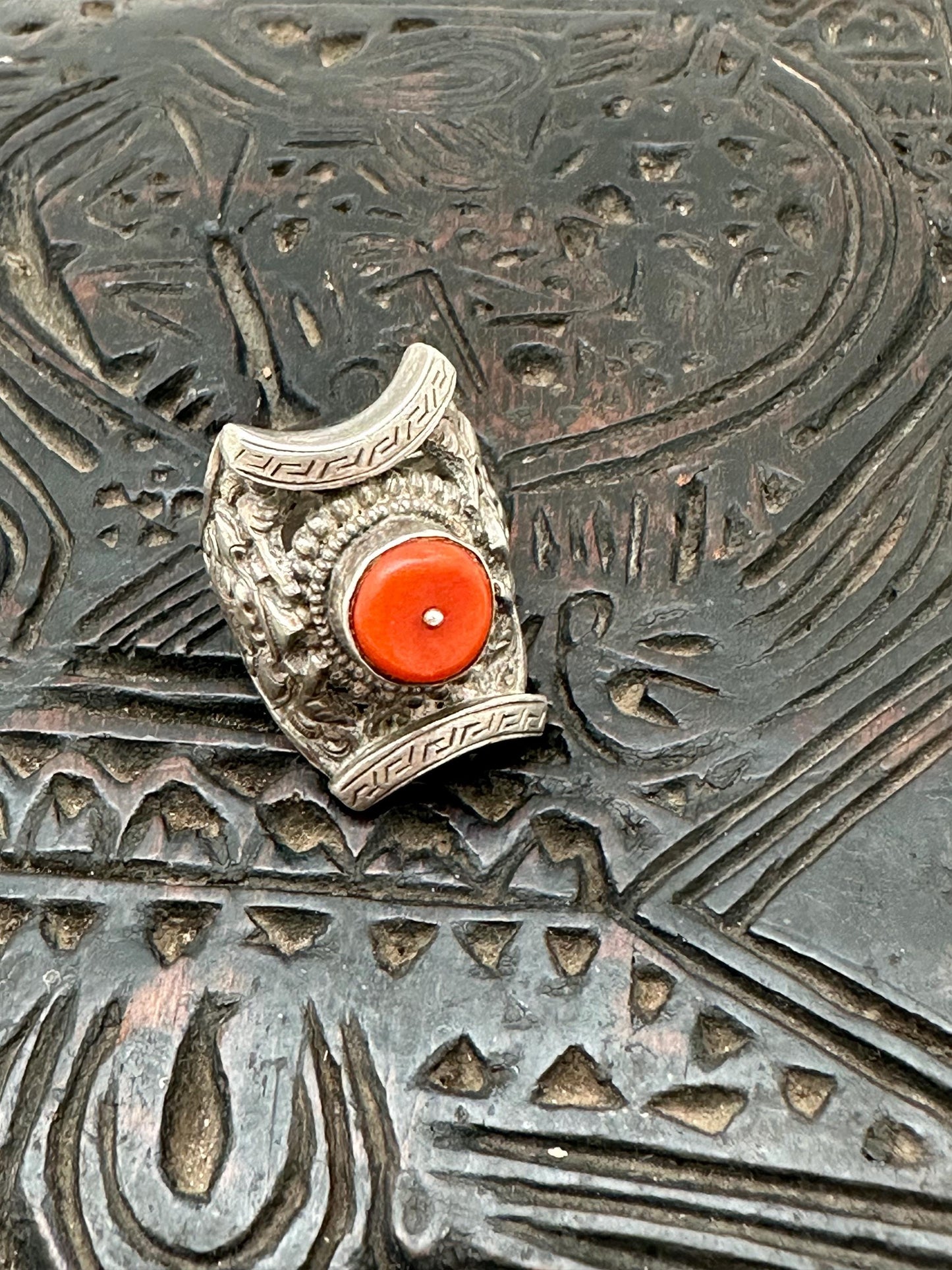 Handcrafted Tibetan Sterling Silver Saddle Ring: Natural Coral