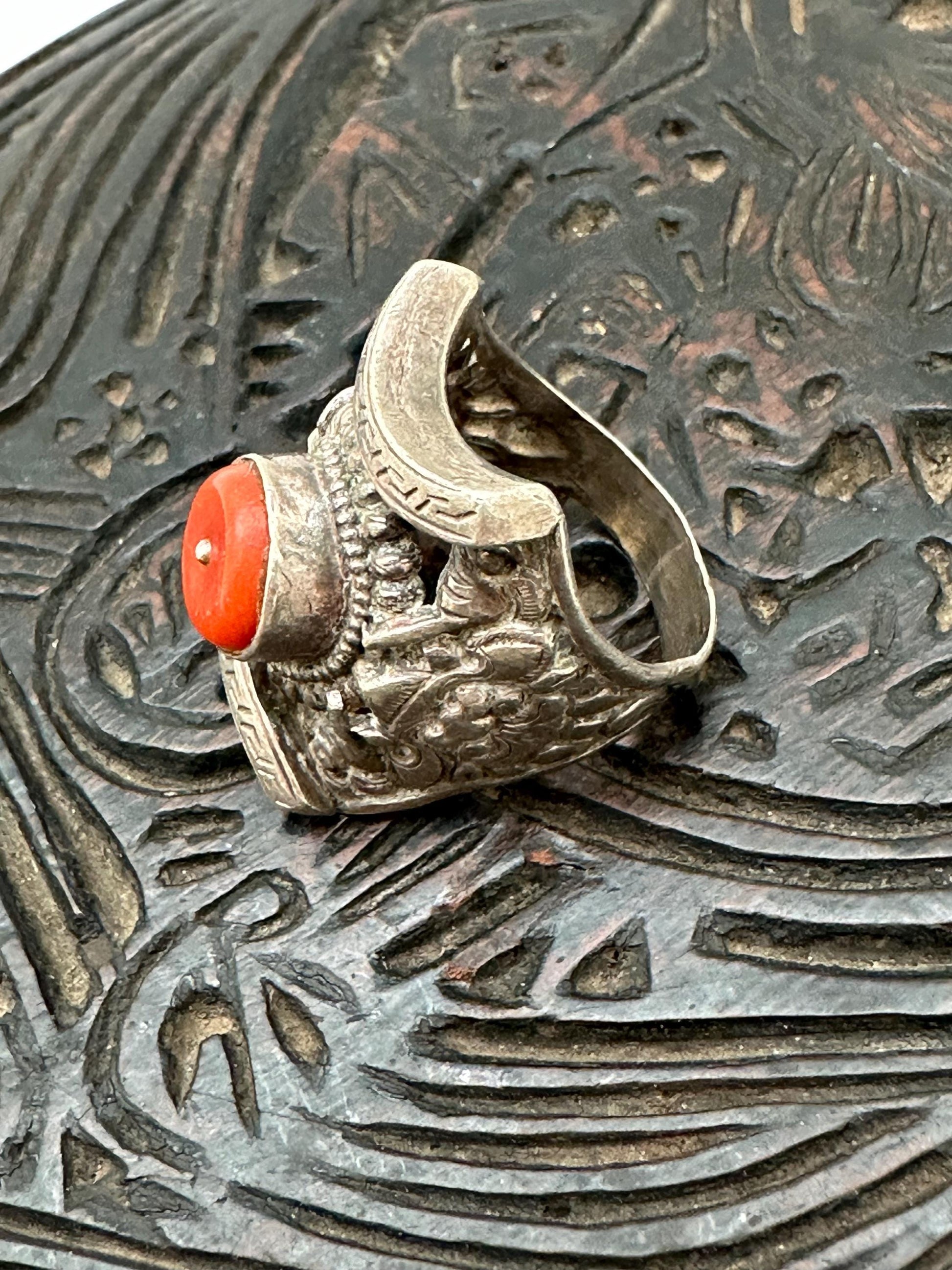 Handcrafted Tibetan Sterling Silver Saddle Ring: Natural Coral
