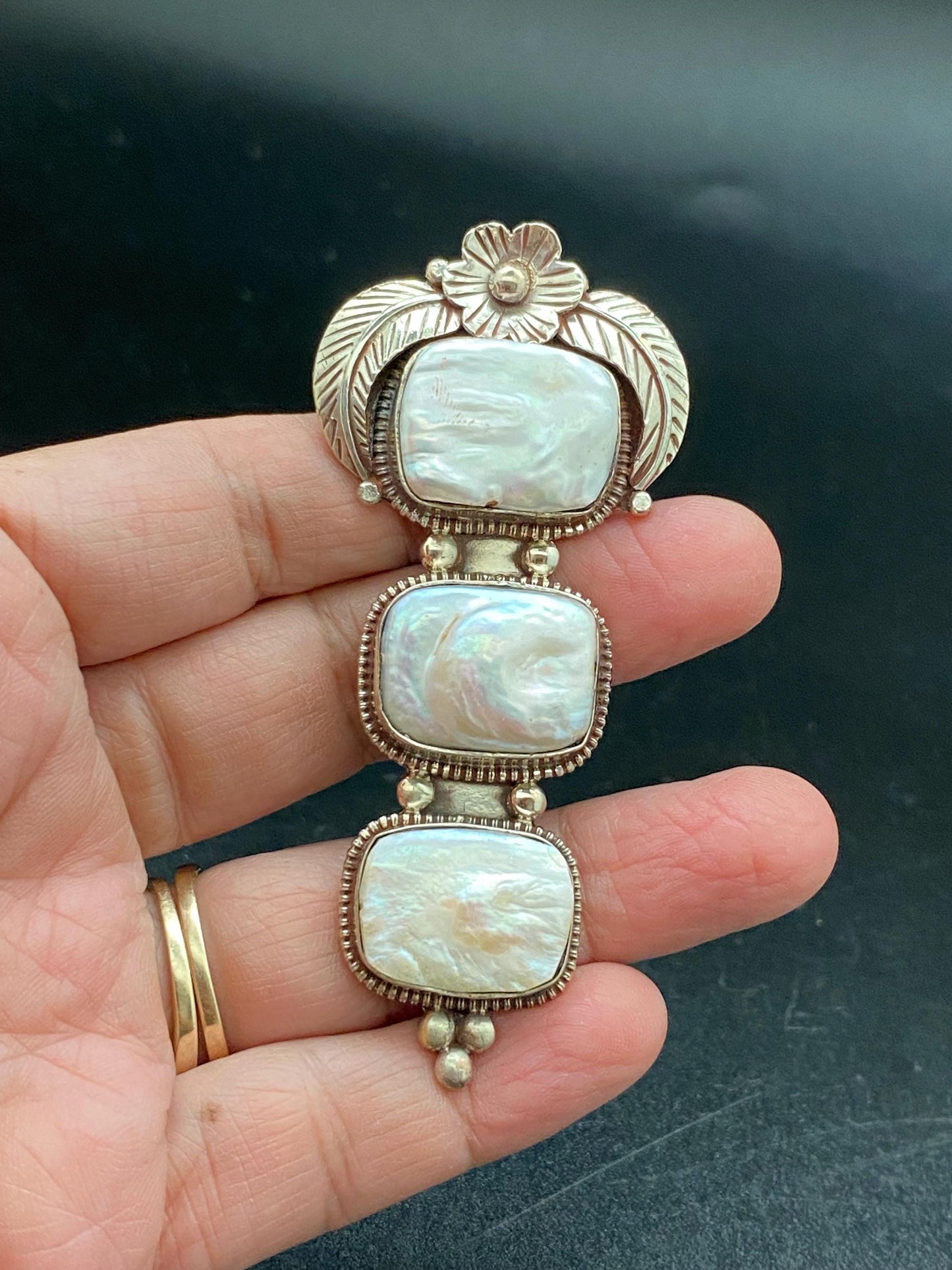 Large pearl pendant,mother of pearl,floral design, handcrafted,ethnic style,Tibetan silver, Nepalese, Himalayan