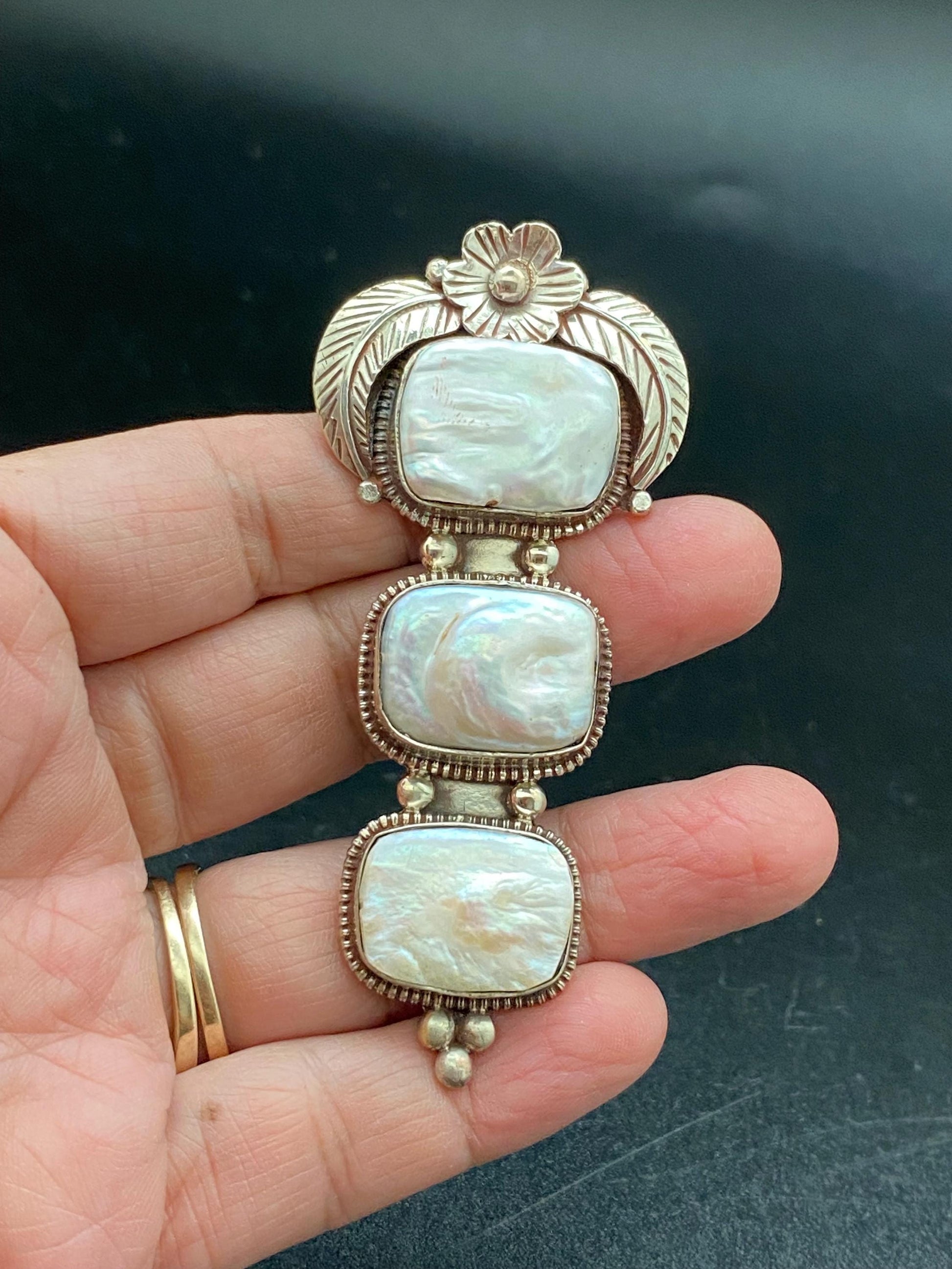 Large pearl pendant,mother of pearl,floral design, handcrafted,ethnic style,Tibetan silver, Nepalese, Himalayan