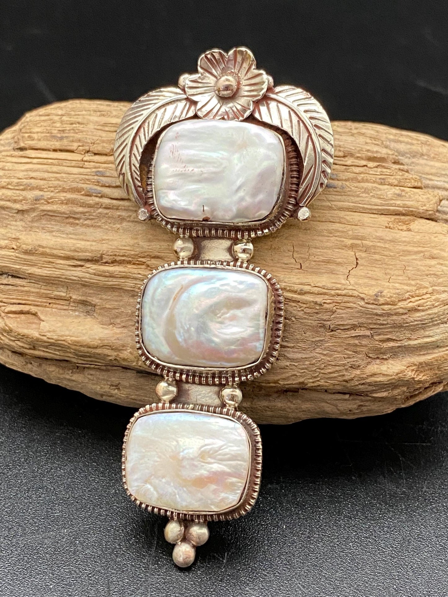 Large pearl pendant,mother of pearl,floral design, handcrafted,ethnic style,Tibetan silver, Nepalese, Himalayan