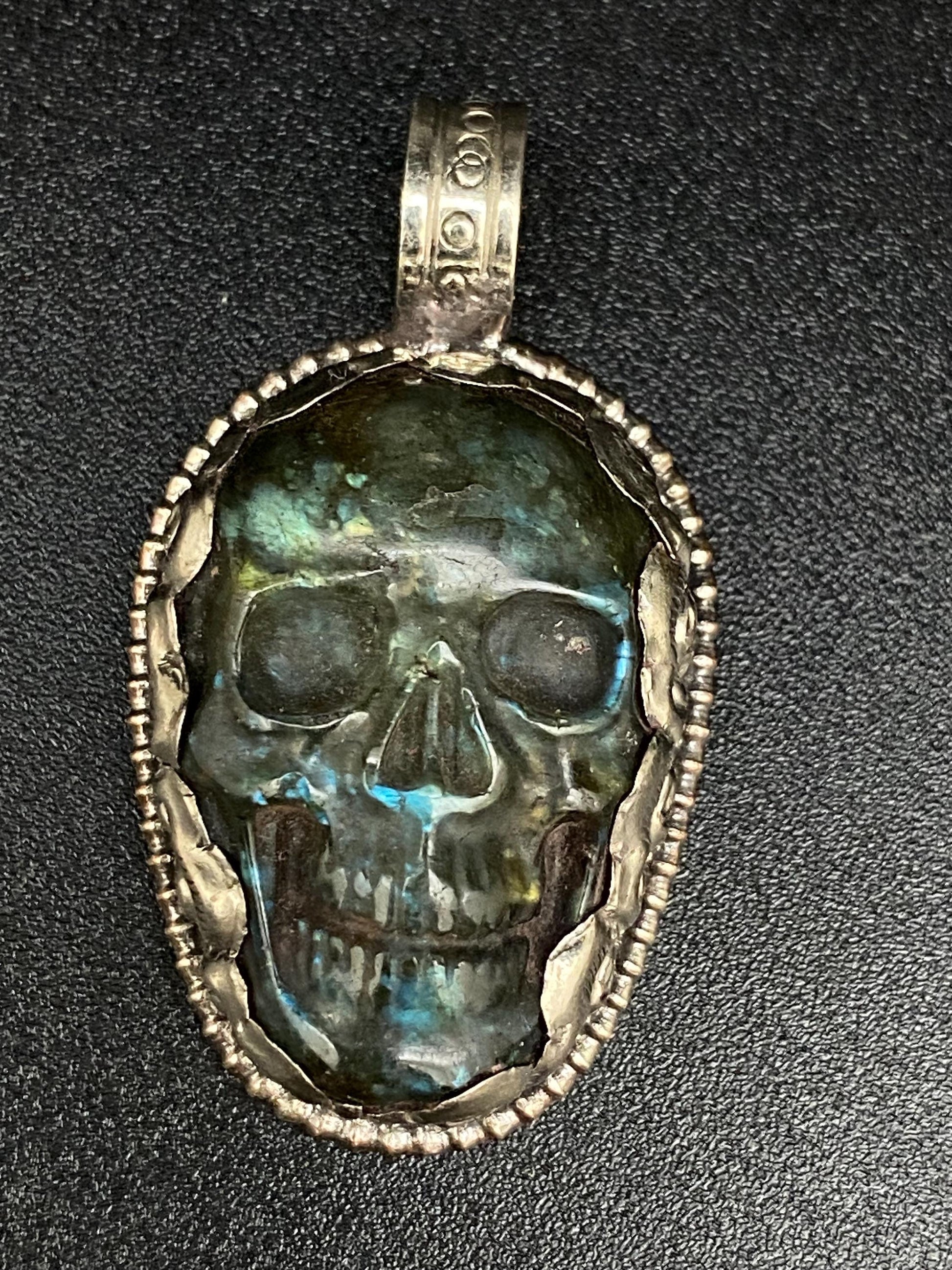 labradorite carved skull pendant, handcrafted,Tibetan silver,Tibetan design,Nepalese