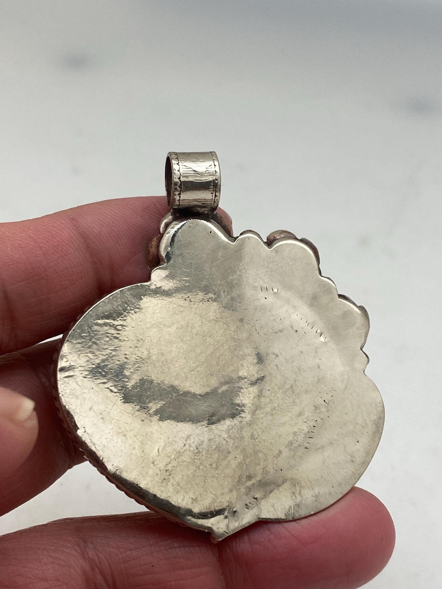 Heart shape shell pendant,shiva shell pendant , handcrafted,floral,tibetan silver, ethnic design,Nepalese