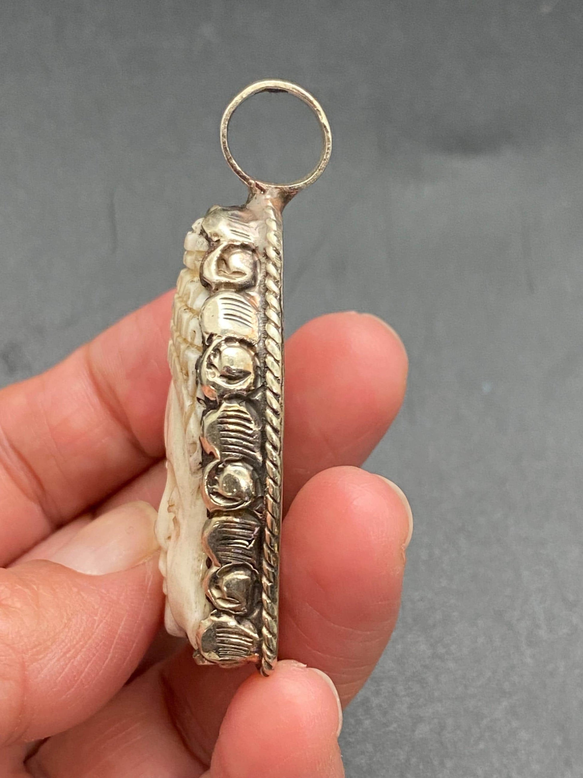Buddha face pendant, bone carved pendant,Handcrafted,Tibetan silver ,Himalayan,Nepalese
