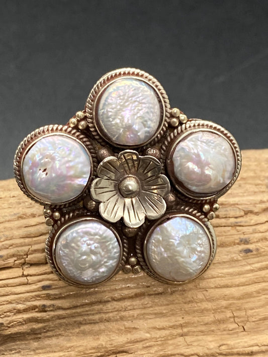 Pearl flower ring,mother of pearl, handcrafted, Tibetan silver,ethnic style,Tibetan Reposse silver, Himalayan,Nepalese ,adjustable