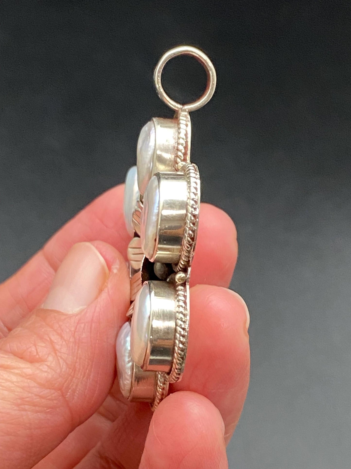 Flower pendant,mother of pearl,handcrafted,Tibetan silver,ethnic style, Tibetan reposse silver