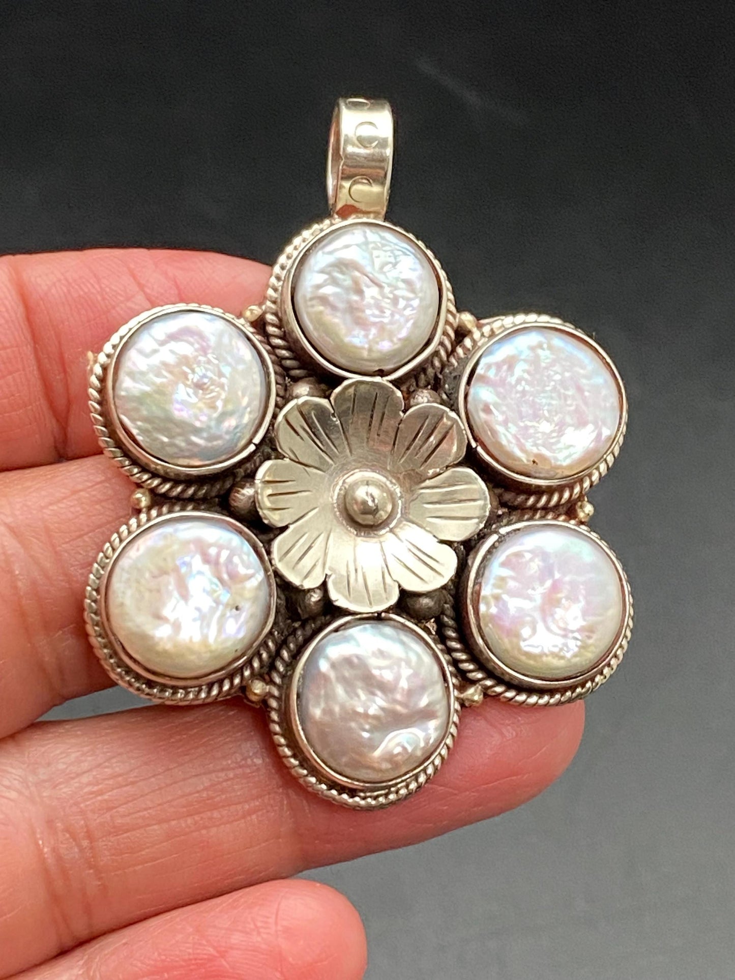 Flower pendant,mother of pearl,handcrafted,Tibetan silver,ethnic style, Tibetan reposse silver
