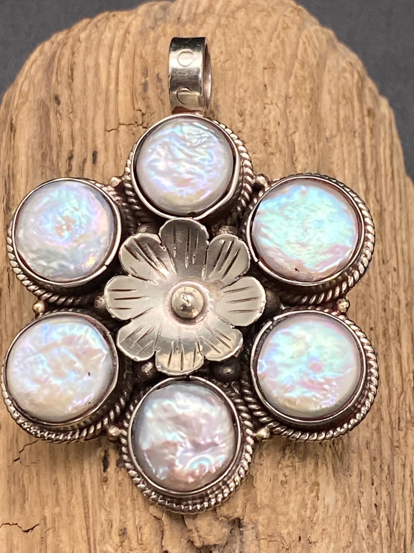 Flower pendant,mother of pearl,handcrafted,Tibetan silver,ethnic style, Tibetan reposse silver