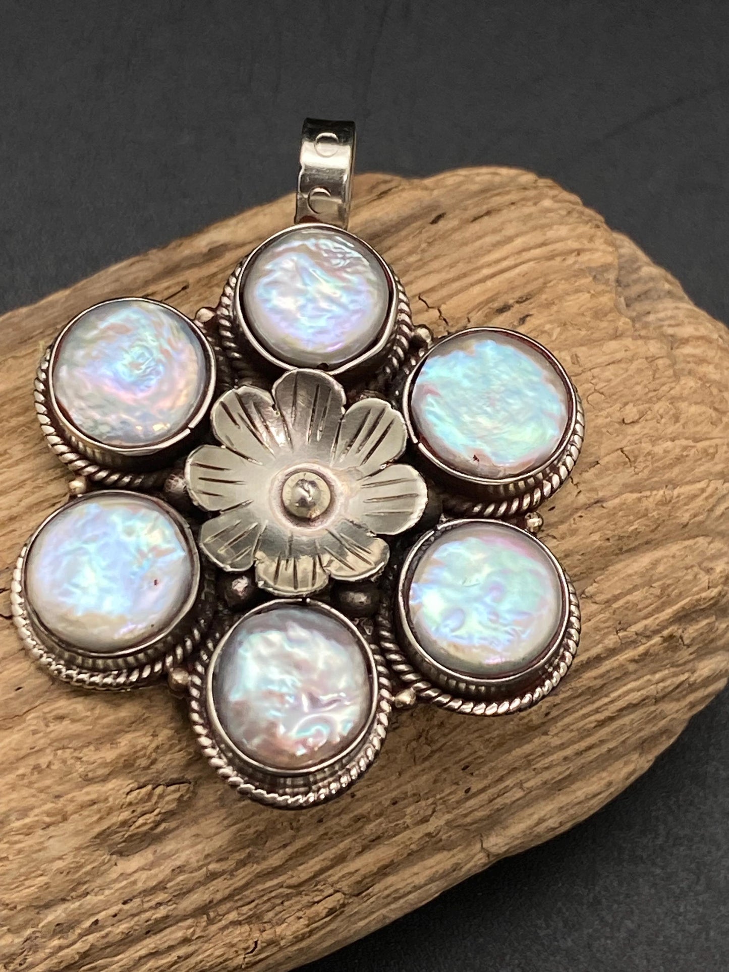 Flower pendant,mother of pearl,handcrafted,Tibetan silver,ethnic style, Tibetan reposse silver