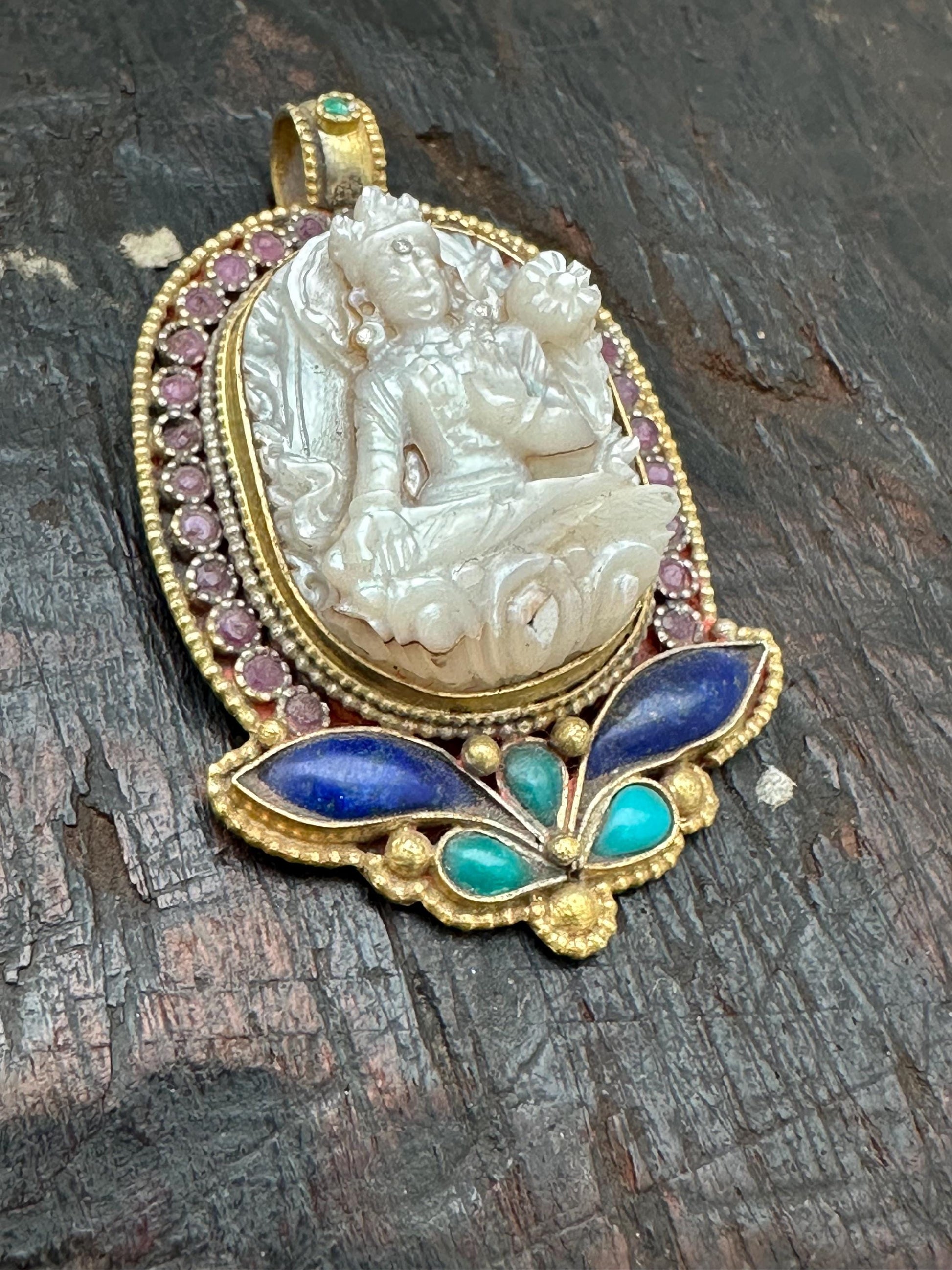 white tara, Buddhist amulet, Tibetan Buddhist, master handcrafted