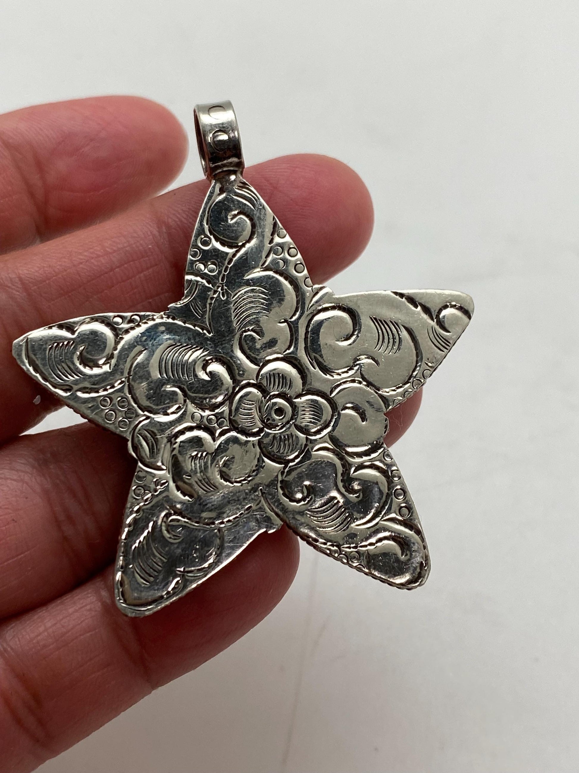 Turquoise pendant,handcrafted,tibetan silver,ethnic style,Nepalese