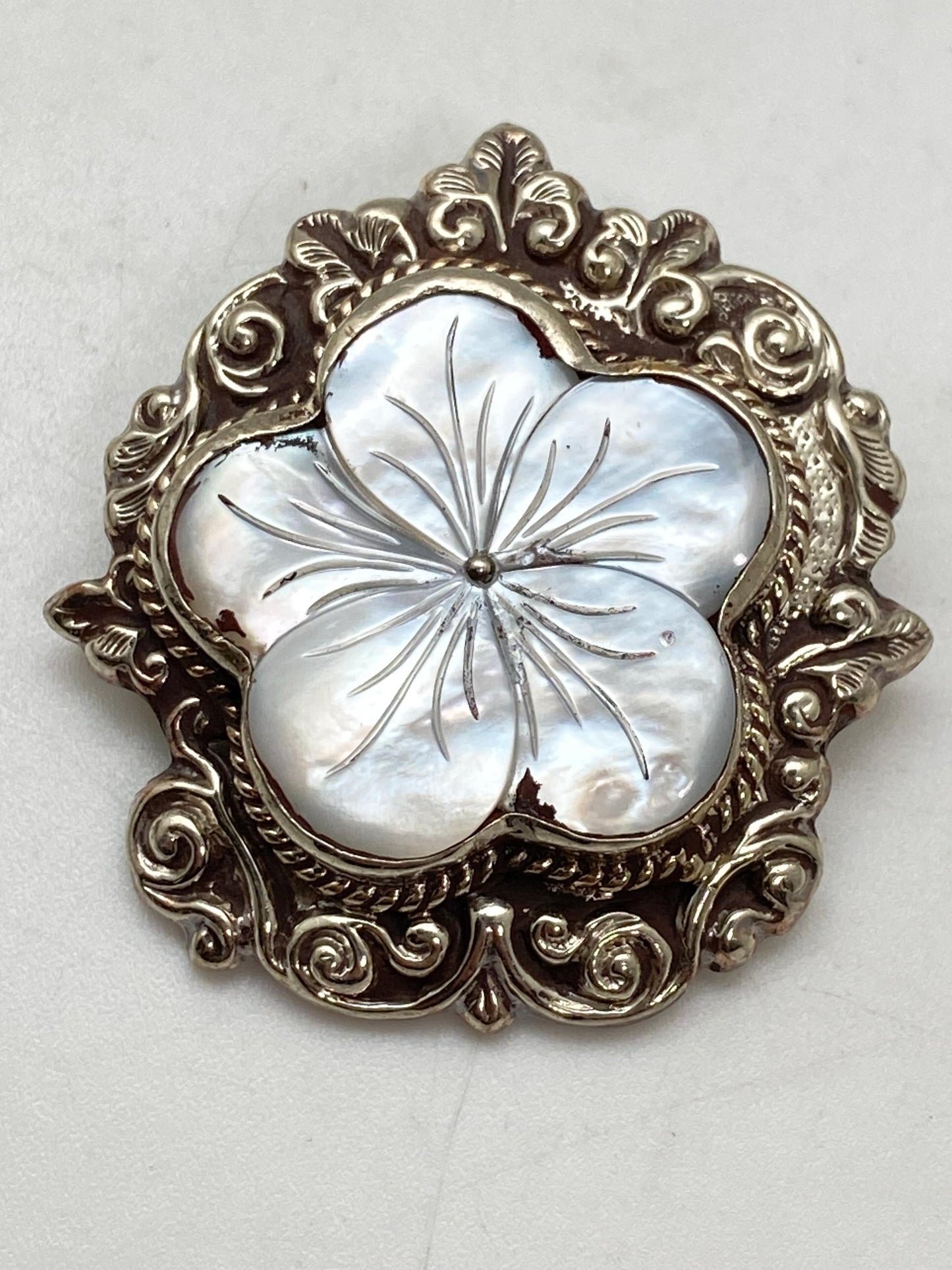 Orchid flower pendant, mother of pearl, handcrafted, Tibetan silver,Flower,ethnic style,Nepalese