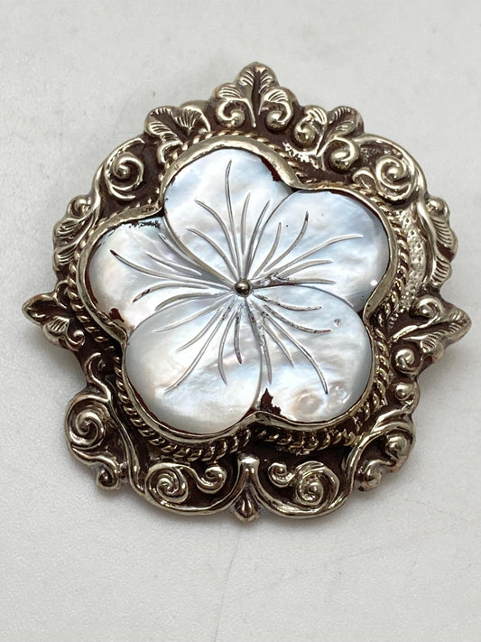 Orchid flower pendant, mother of pearl, handcrafted, Tibetan silver,Flower,ethnic style,Nepalese