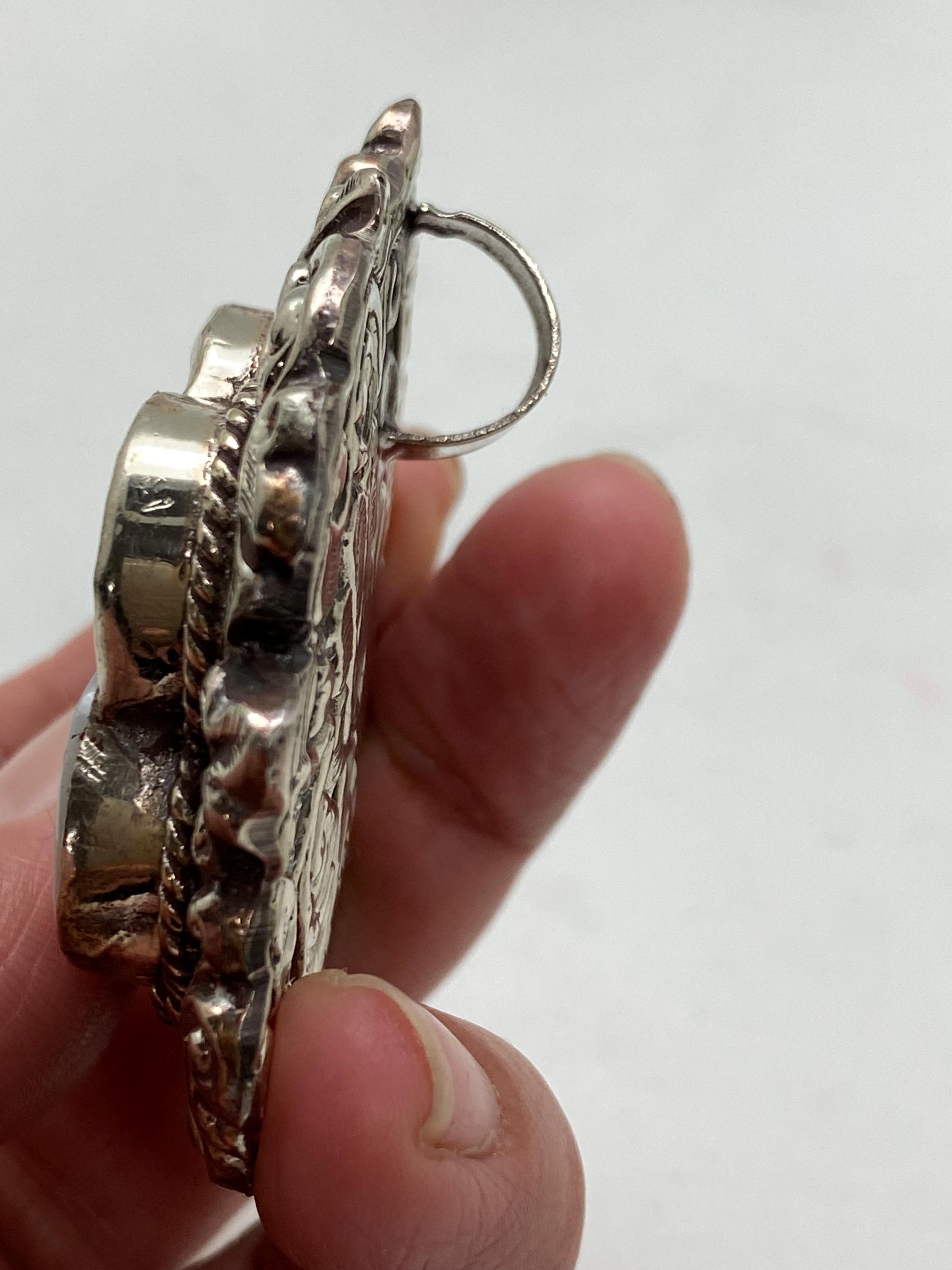 Orchid flower pendant, mother of pearl, handcrafted, Tibetan silver,Flower,ethnic style,Nepalese
