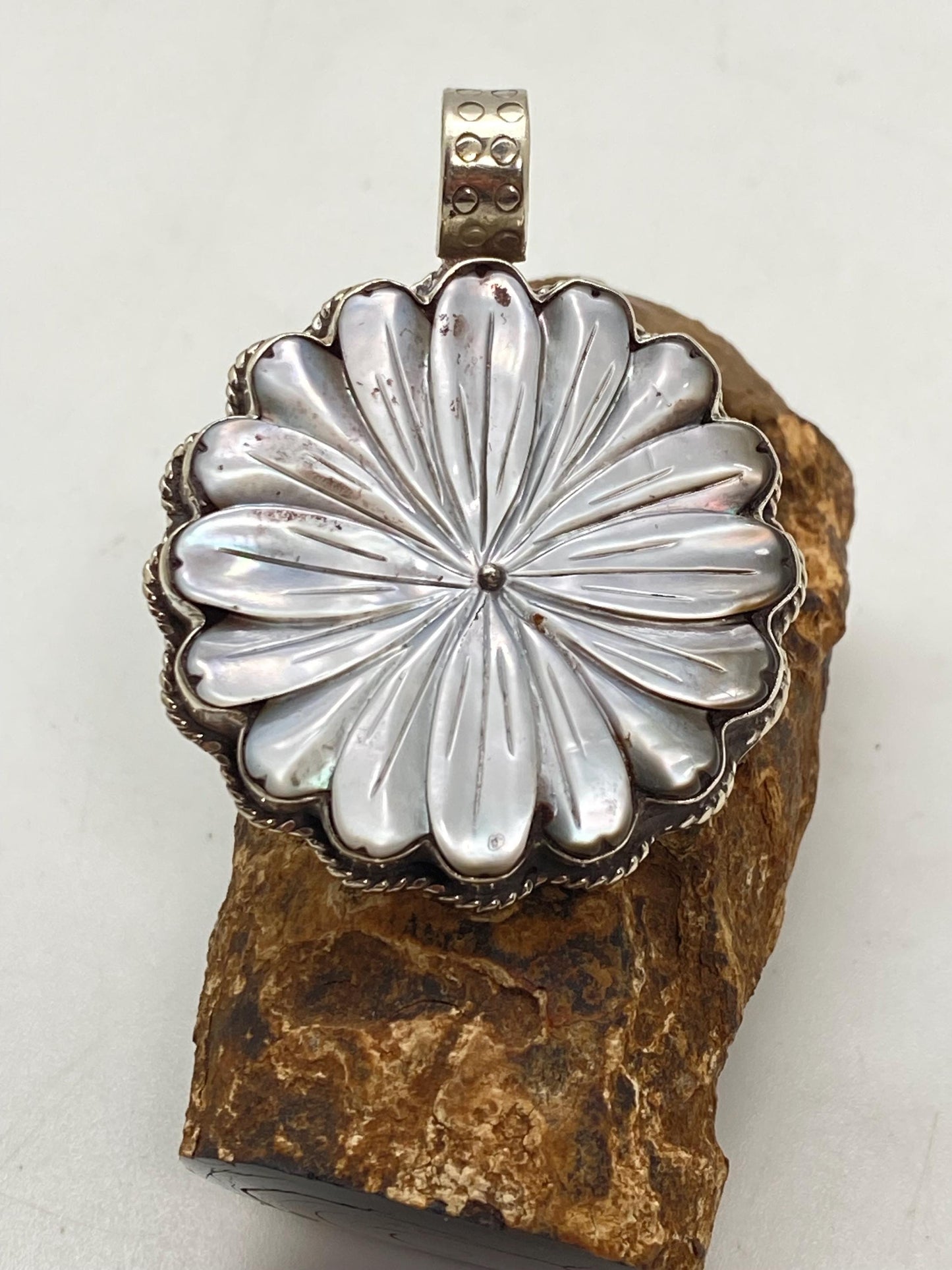 Mother of pearl flower pendant, handcrafted, Tibetan silver, ethnic style,Nepalese