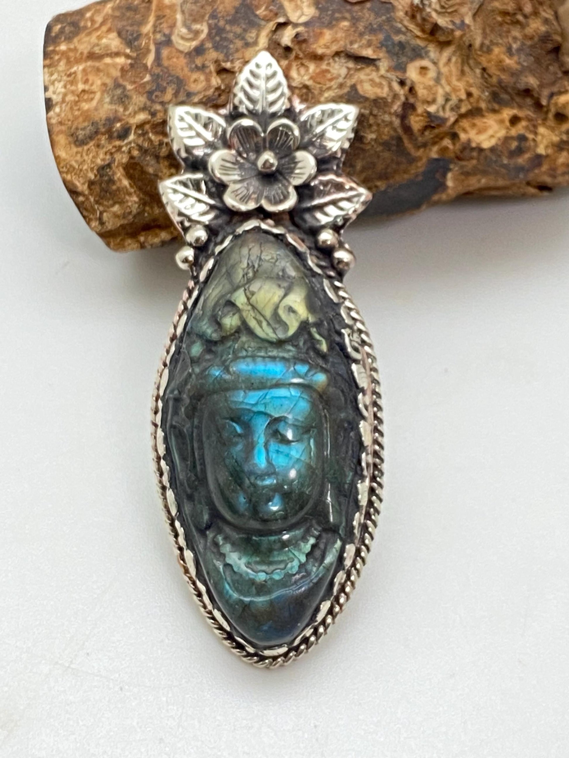 Handcrafted Labradorite Kwan Yin Pendant: Tibetan Silver Flower
