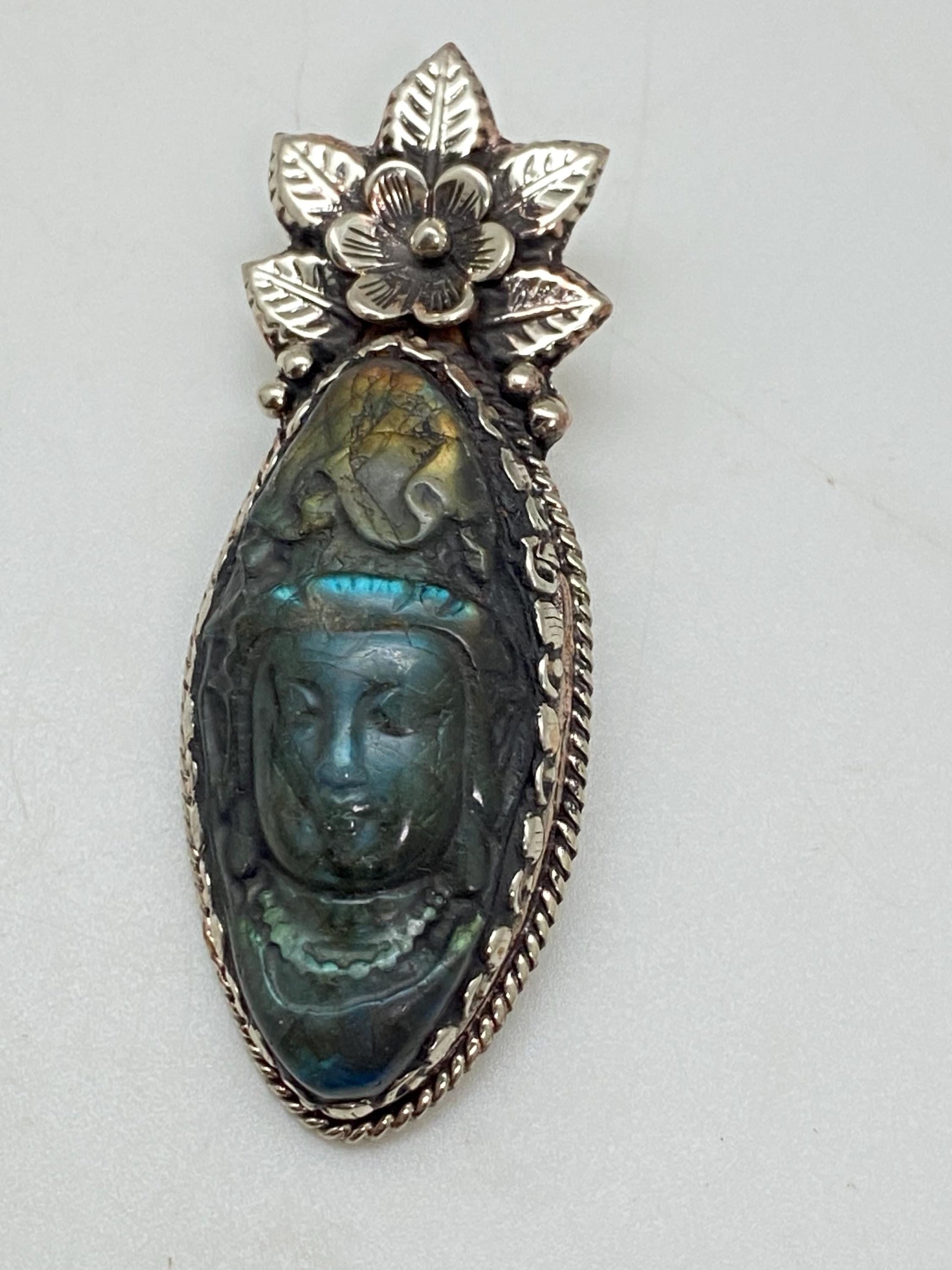 Handcrafted Labradorite Kwan Yin Pendant: Tibetan Silver Flower