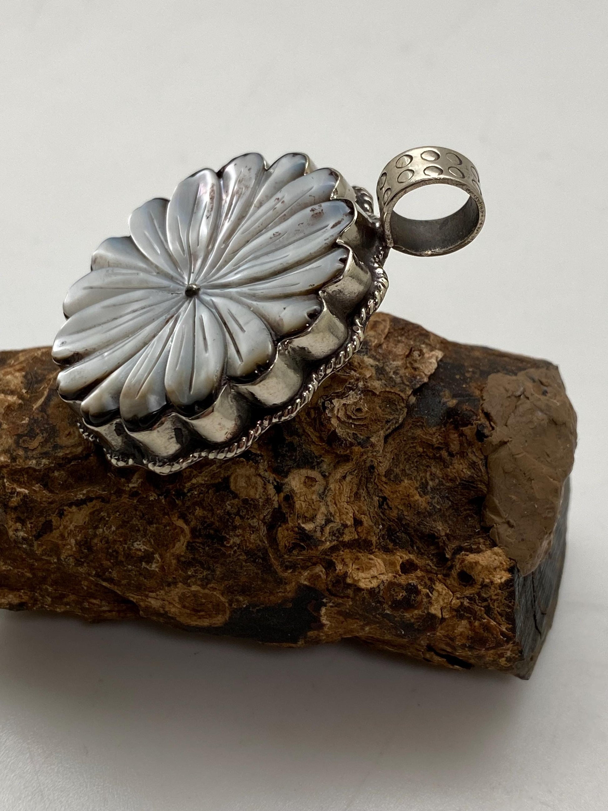 Mother of pearl flower pendant, handcrafted, Tibetan silver, ethnic style,Nepalese
