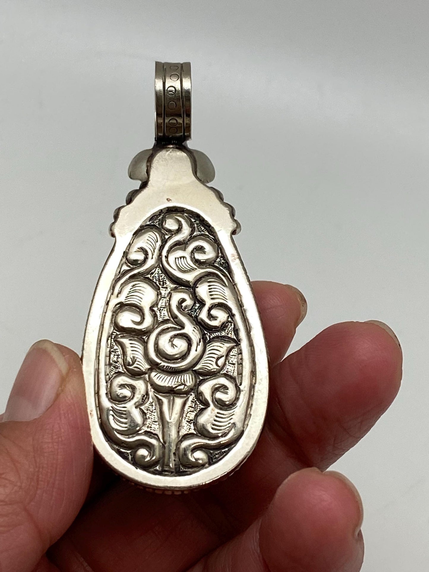 Handcrafted Labradorite Kwan Yin Pendant: Tibetan Silver, Nepalese