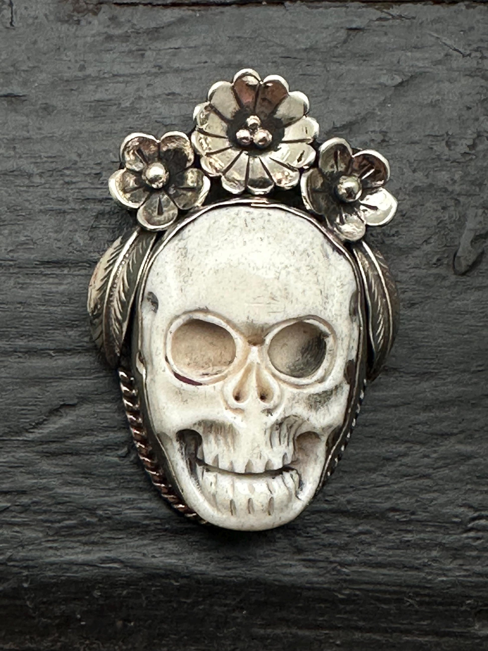 Bone carved skull pendant, handcrafted, floral,Tibetan silver,handmade,flower ,Tibetan jewelry, ethnic design,