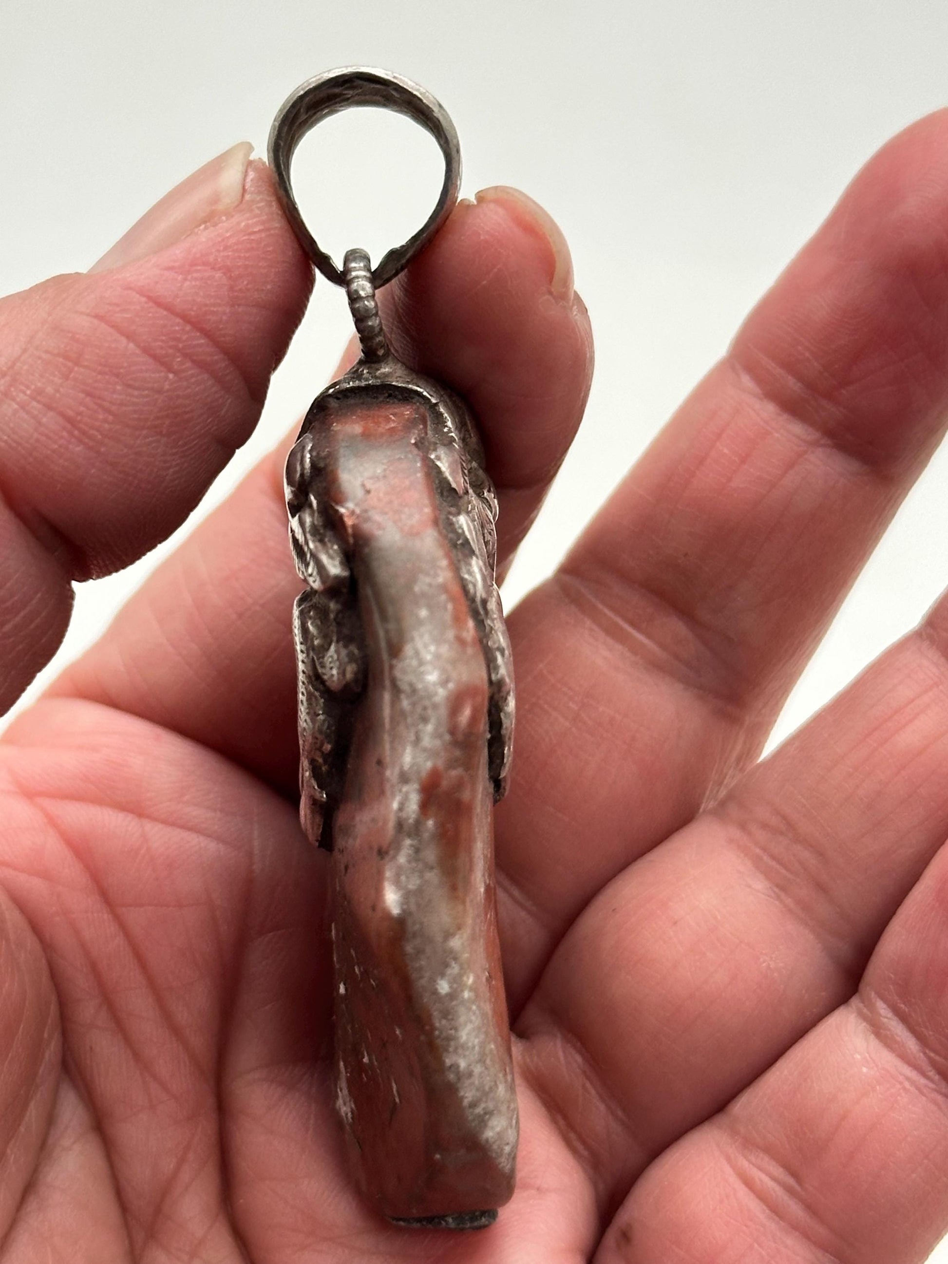Agate pendant, handcrafted, sterling silver in deer design, ethnic style, Himalayan, Nepalese