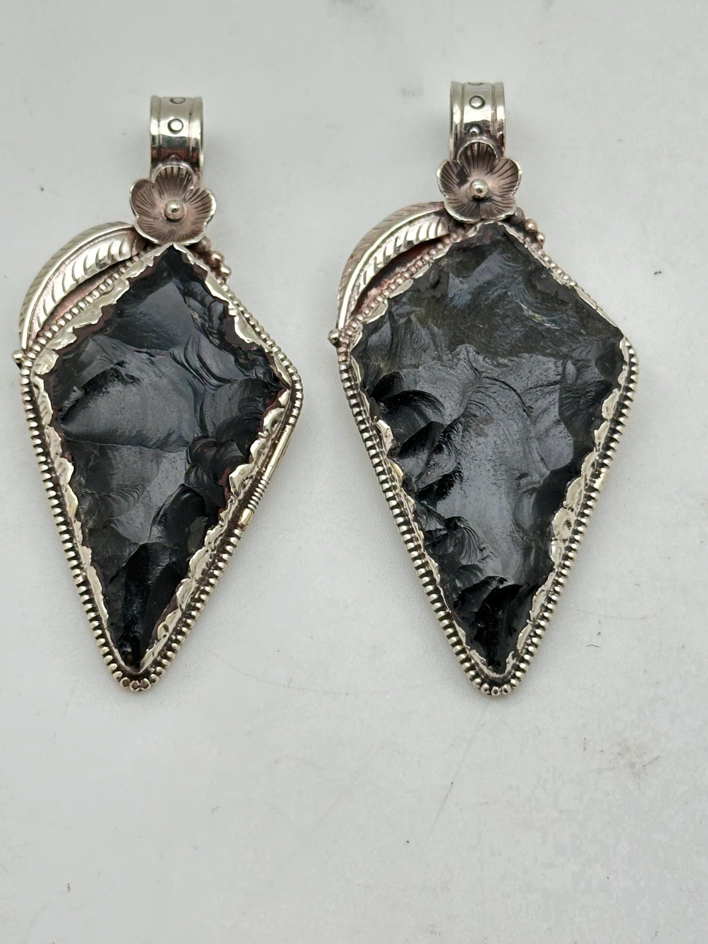 Obsidian Arrowhead pendant, handcrafted, Tibetan silver, floral design, Himalayan, Nepalese